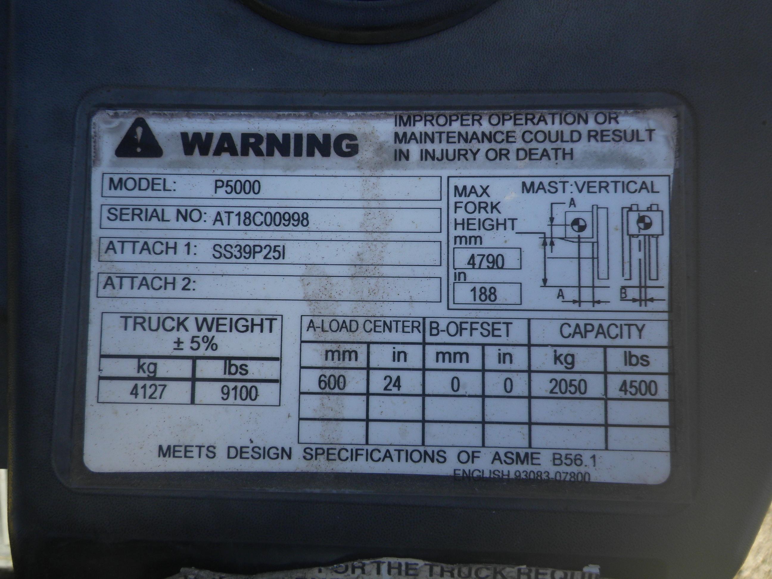 2-01172 (Equip.-Fork lift)  Seller: Gov-Hillsborough County B.O.C.C. CATERPILLAR