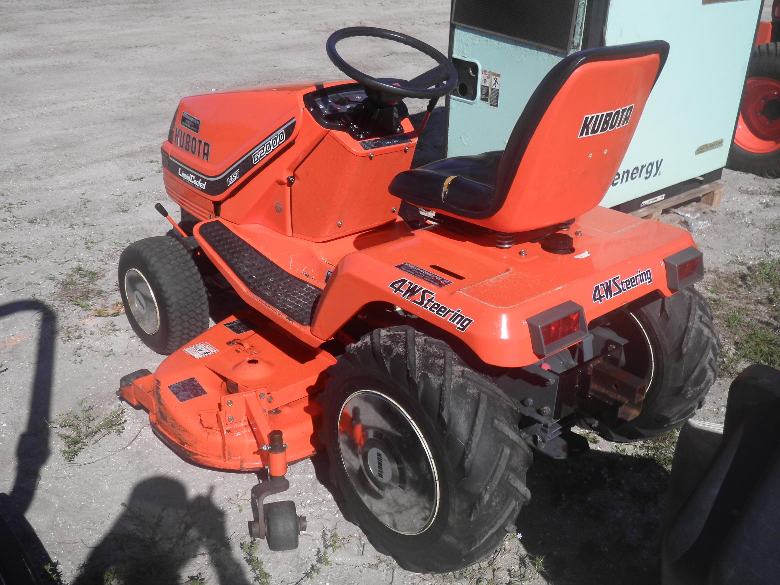 2-01190 (Equip.-Tractor)  Seller:Private/Dealer KUBOTA G2000 4 WHEEL STEER 46 IN