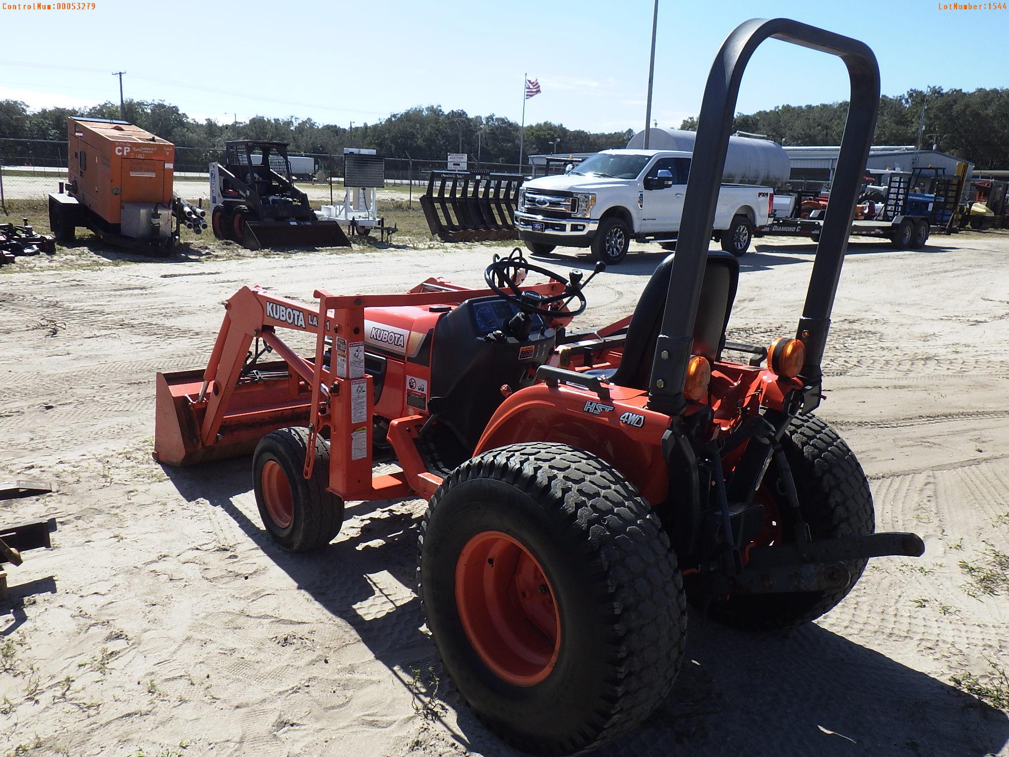 2-01544 (Equip.-Tractor)  Seller:Private/Dealer KUBOTA B7300 4X4 OROPS TRACTOR L