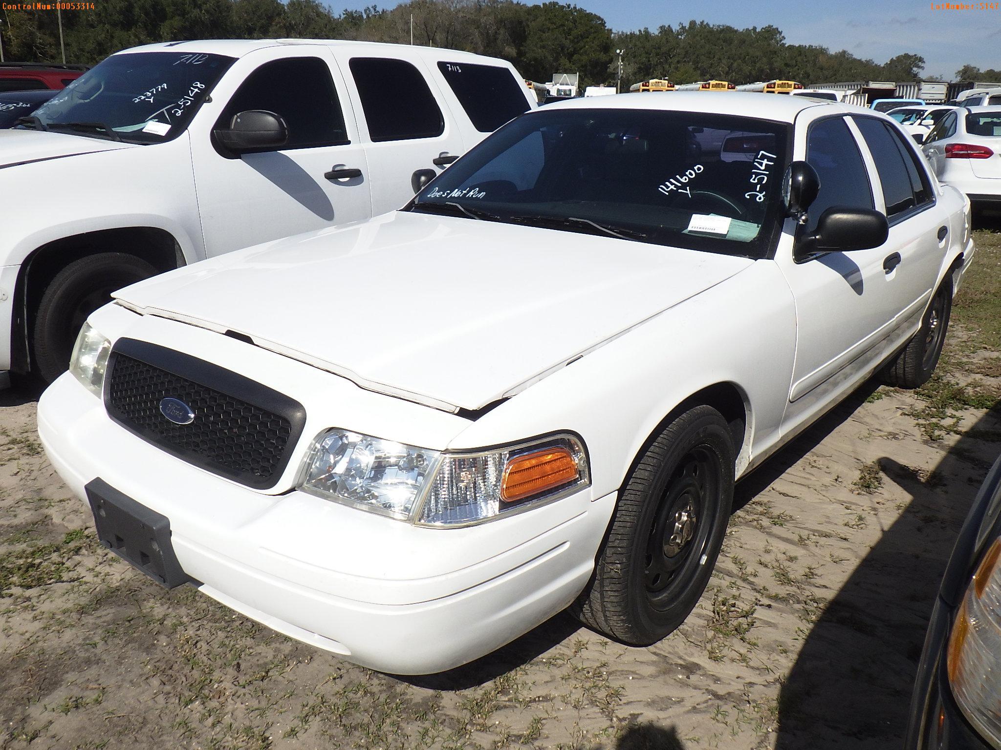 2-05147 (Cars-Sedan 4D)  Seller: Gov-Hernando County Sheriff-s 2008 FORD CROWNVI