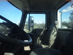 2-08117 (Trucks-Tractor)  Seller:Private/Dealer 2006 MACK CXN613