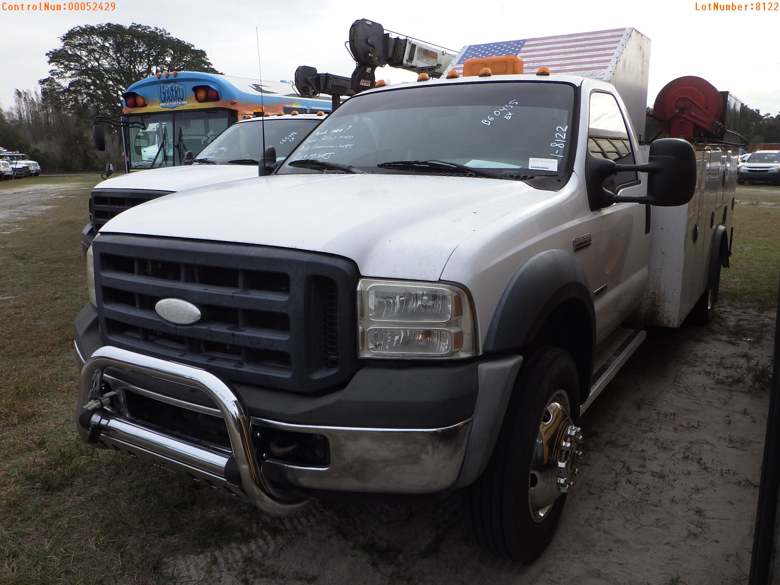 2-08122 (Trucks-Utility 2D)  Seller:Private/Dealer 2006 FORD F550