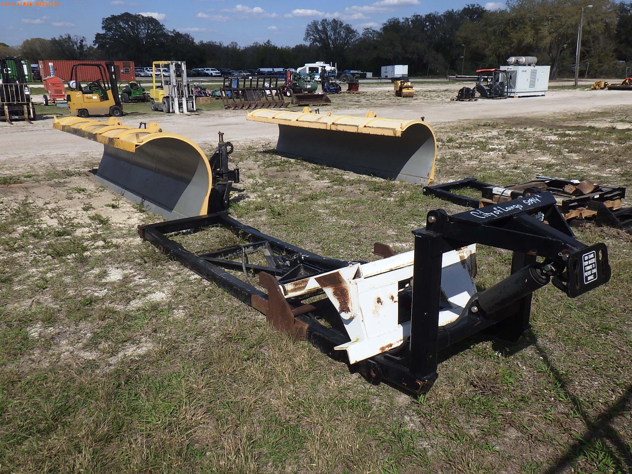 3-01146 (Equip.-Grader)  Seller: Gov-City Of Largo FALLS MR-1443E1 SNOW PLOW WIT