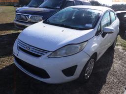 3-07110 (Cars-Sedan 4D)  Seller:Private/Dealer 2013 FORD FIESTA