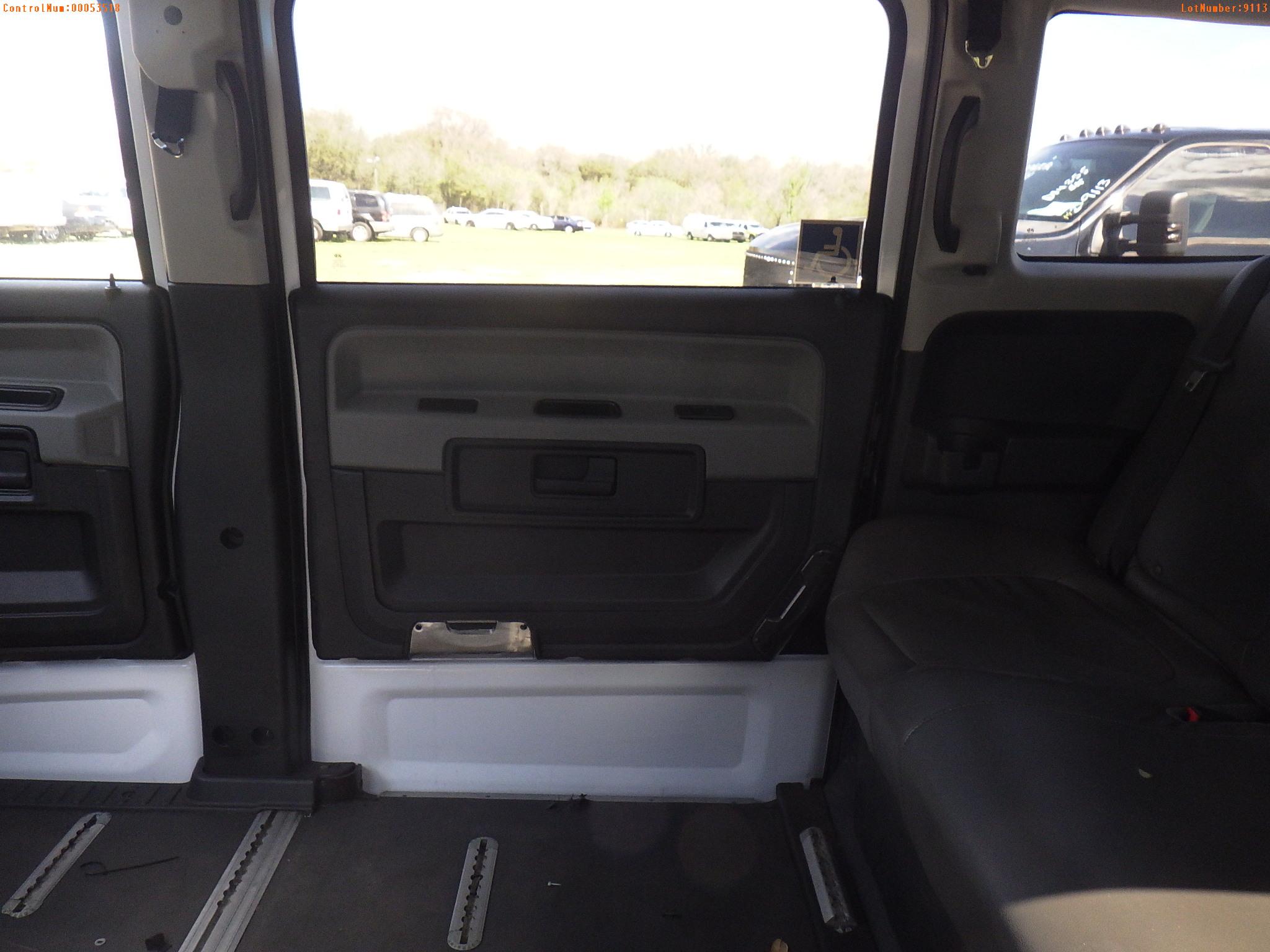 3-09113 (Cars-Van 3D)  Seller: Gov-Hillsborough Area Regional 2014 MOVT MV1