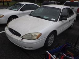 3-14112 (Cars-Sedan 4D)  Seller: Florida State D.O.H. 2006 FORD TAURUS