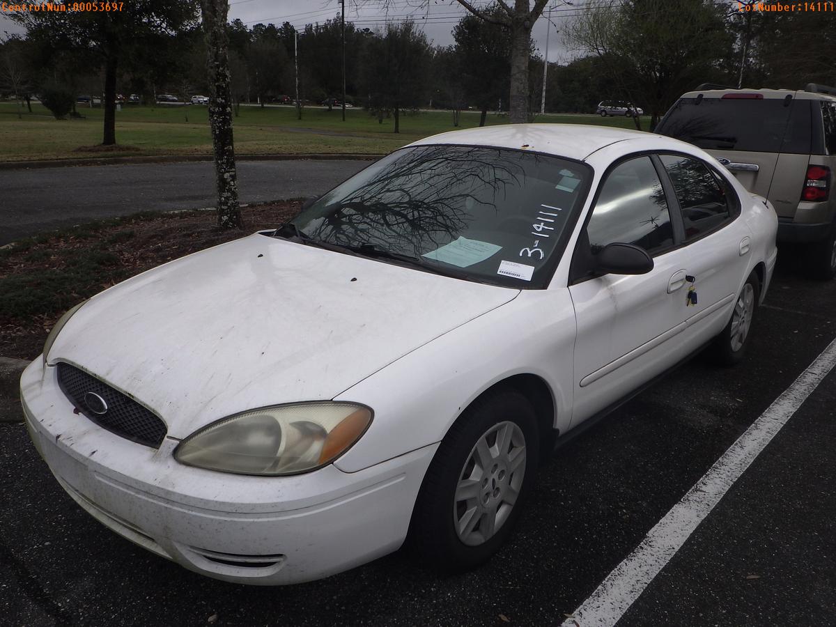 3-14111 (Cars-Sedan 4D)  Seller: Florida State D.O.H. 2006 FORD TAURUS