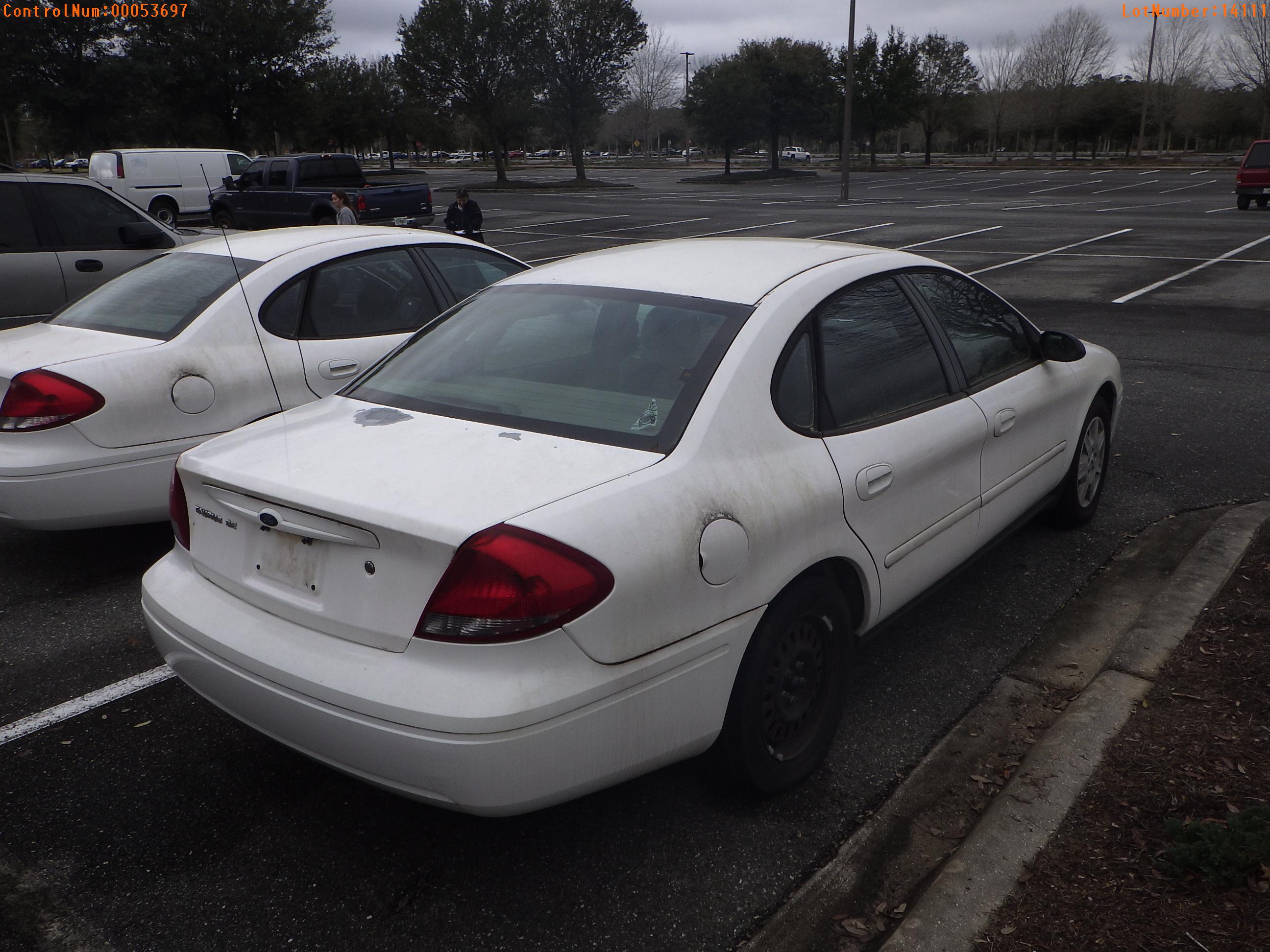 3-14111 (Cars-Sedan 4D)  Seller: Florida State D.O.H. 2006 FORD TAURUS