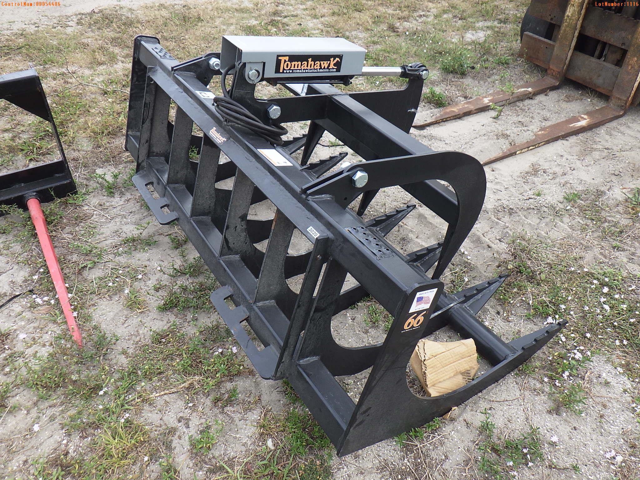 4-01116 (Equip.-Implement misc.)  Seller:Private/Dealer TOMAHAWK 66 INCH GRAPPLE