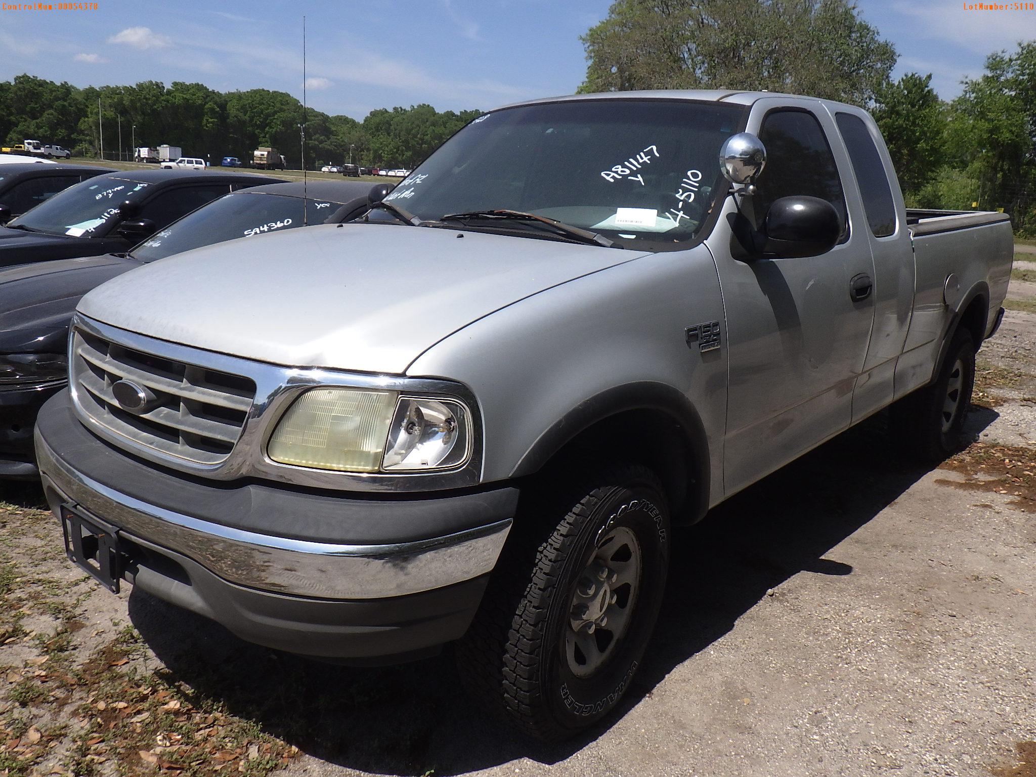 4-05110 (Trucks-Pickup 2D)  Seller: Florida State F.W.C. 2002 FORD F150