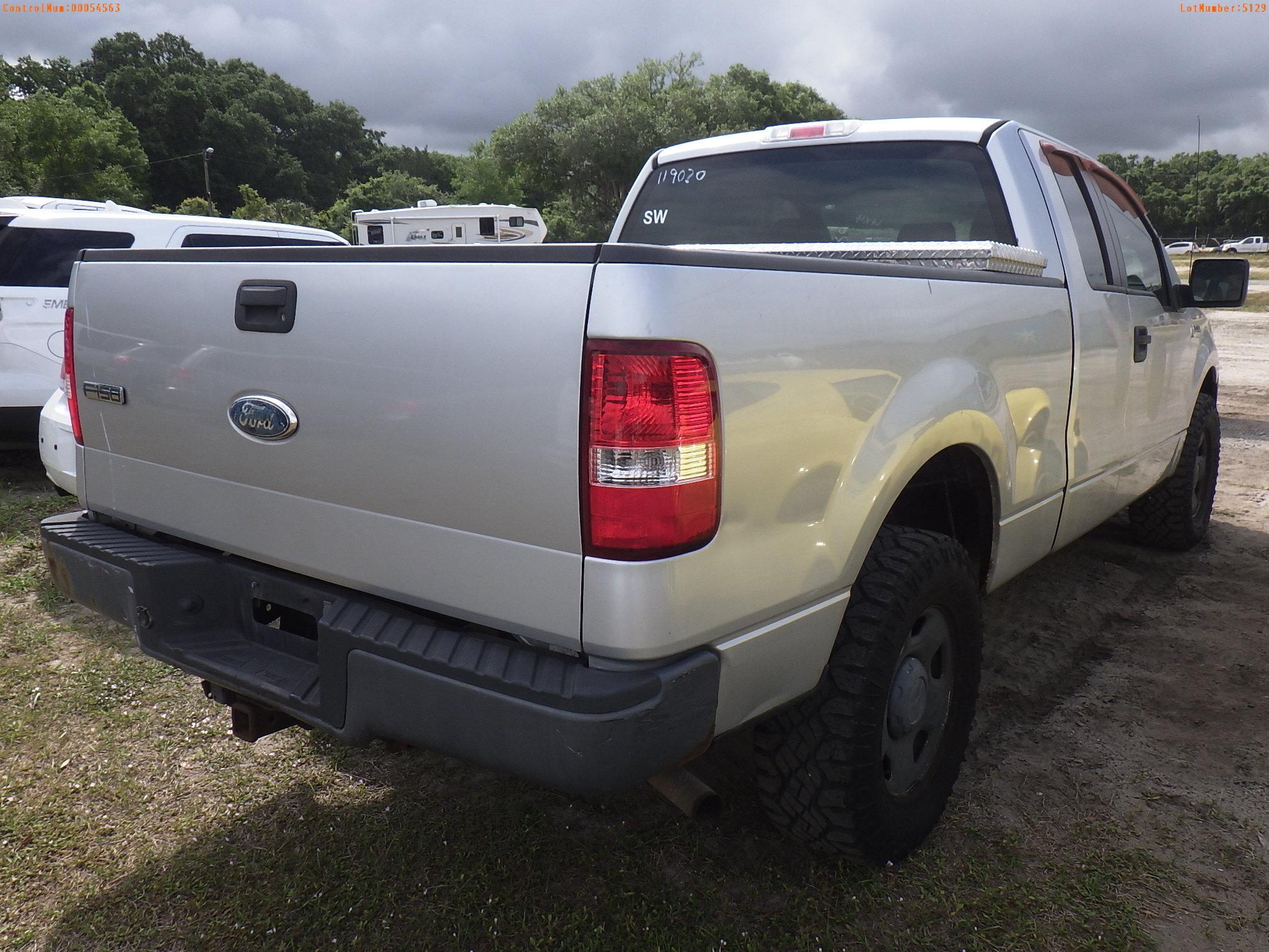 4-05129 (Trucks-Pickup 2D)  Seller: Florida State F.W.C. 2007 FORD F150