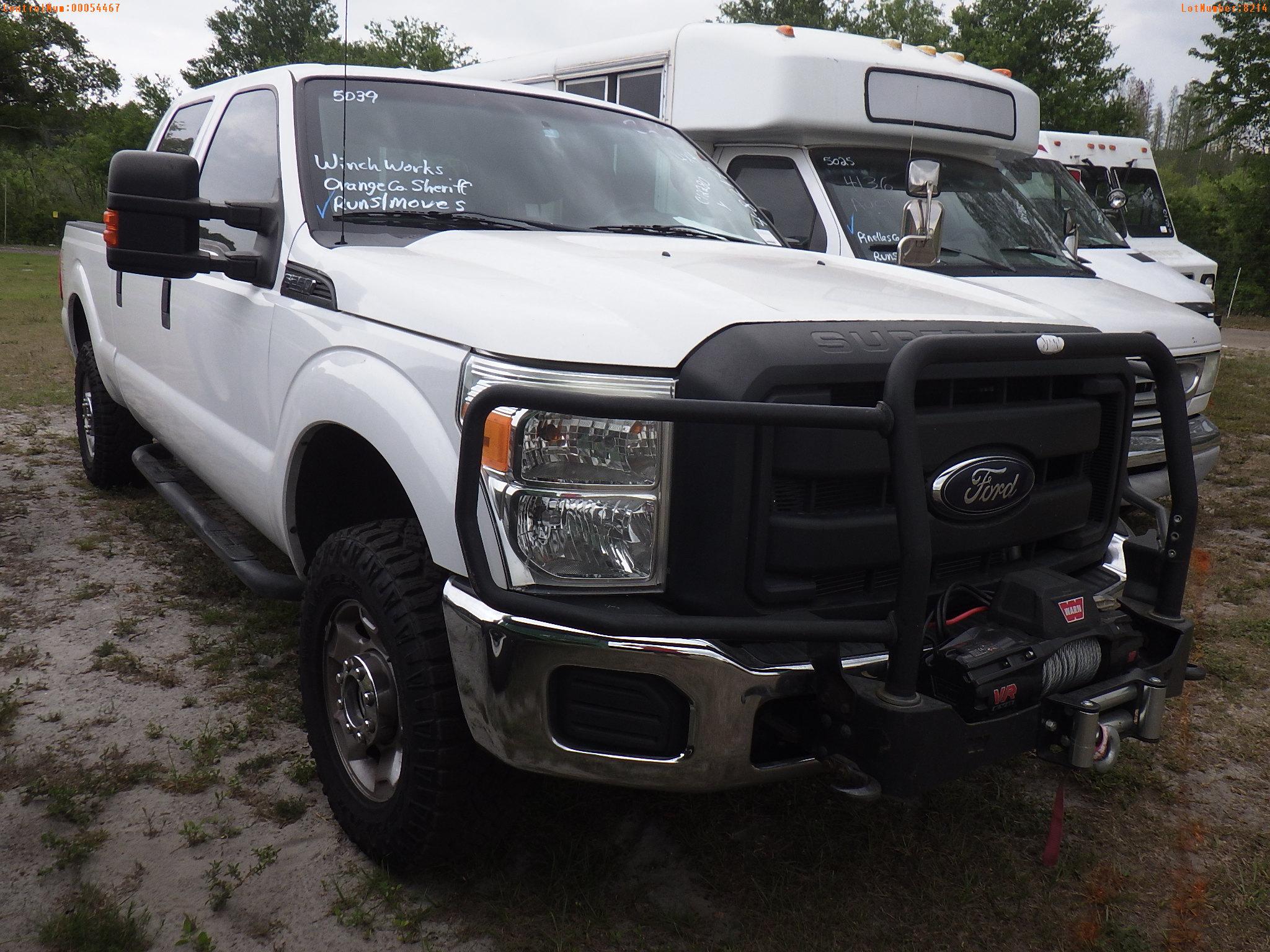 4-08214 (Trucks-Pickup 4D)  Seller: Gov-Orange County Sheriffs Office 2012 FORD