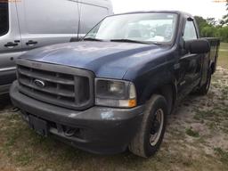 4-08216 (Trucks-Utility 2D)  Seller: Gov-City of Bradenton 2003 FORD F250