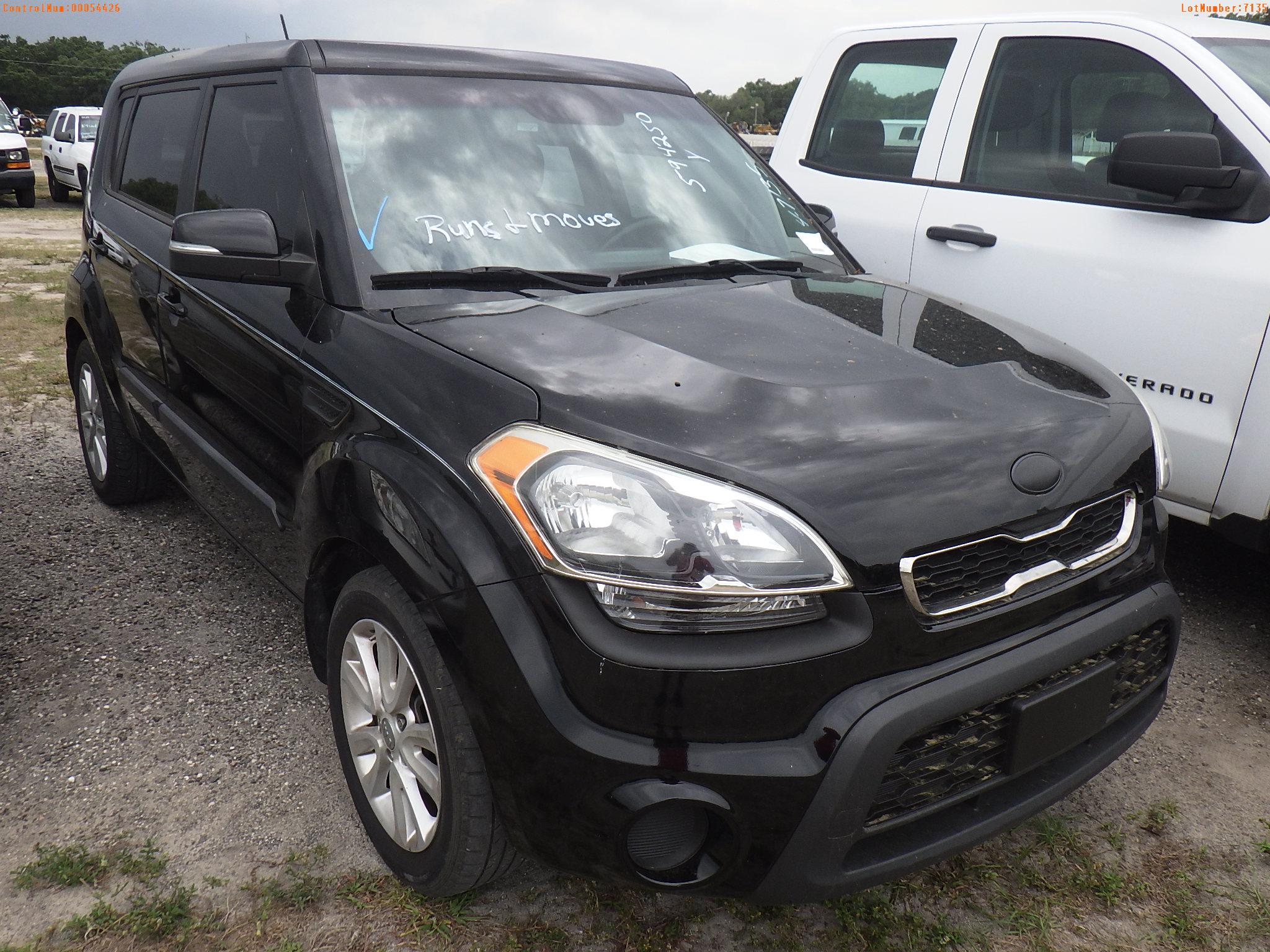 5-07120 (Cars-Hatchback 4D)  Seller:Private/Dealer 2013 KIA SOUL