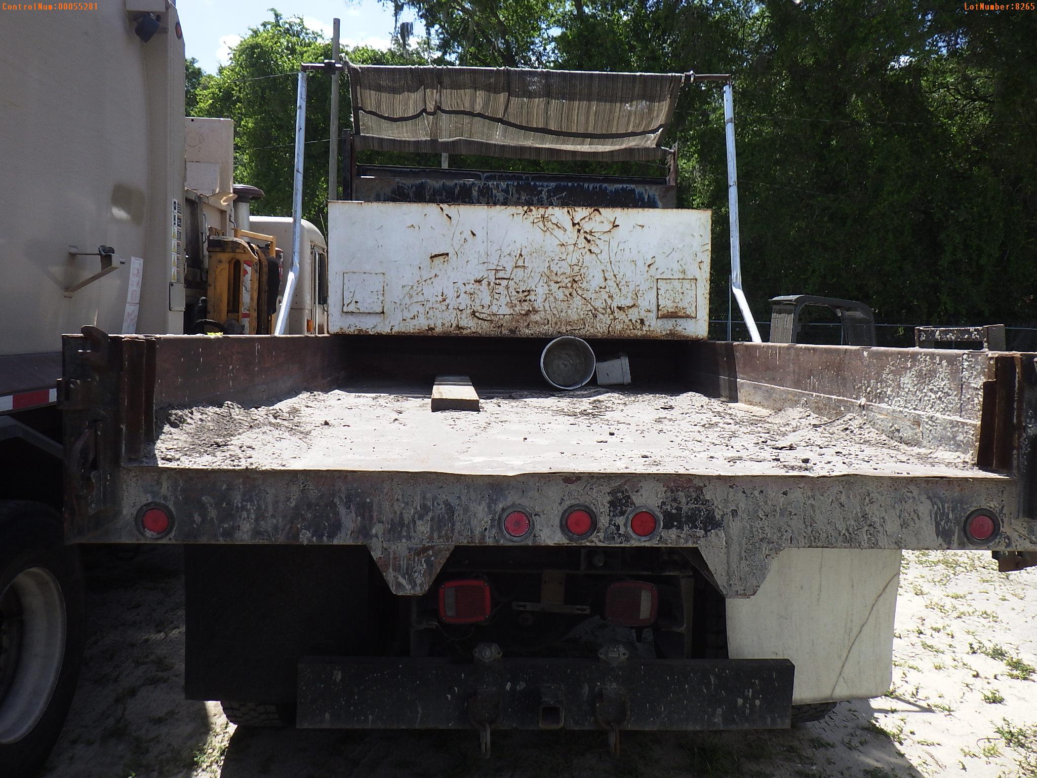 5-08265 (Trucks-Dump)  Seller: Gov-City Of Clearwater 2001 INTL 4700