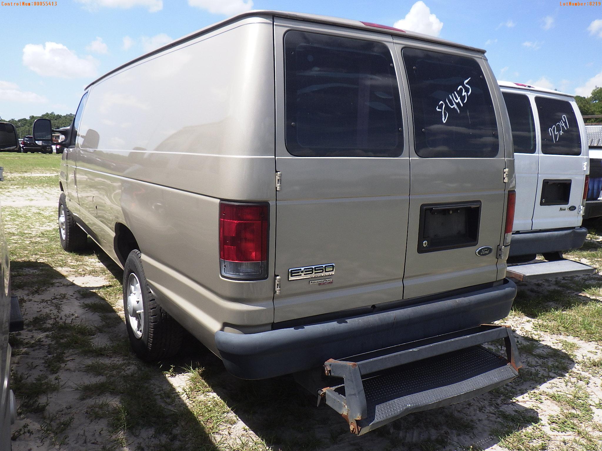 5-08219 (Cars-Van 3D)  Seller: Gov-Hillsborough County Sheriffs 2011 FORD E350