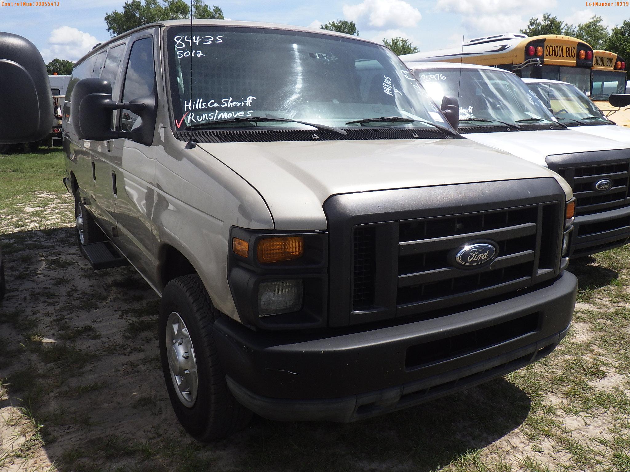 5-08219 (Cars-Van 3D)  Seller: Gov-Hillsborough County Sheriffs 2011 FORD E350