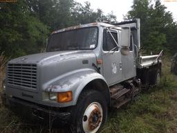 5-14114 (Trucks-Dump)  Seller: Florida State F.W.C. 2001 INTL 4700