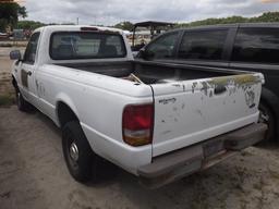 6-05113 (Trucks-Pickup 2D)  Seller: Gov-Hillsborough County School 1995 FORD RAN