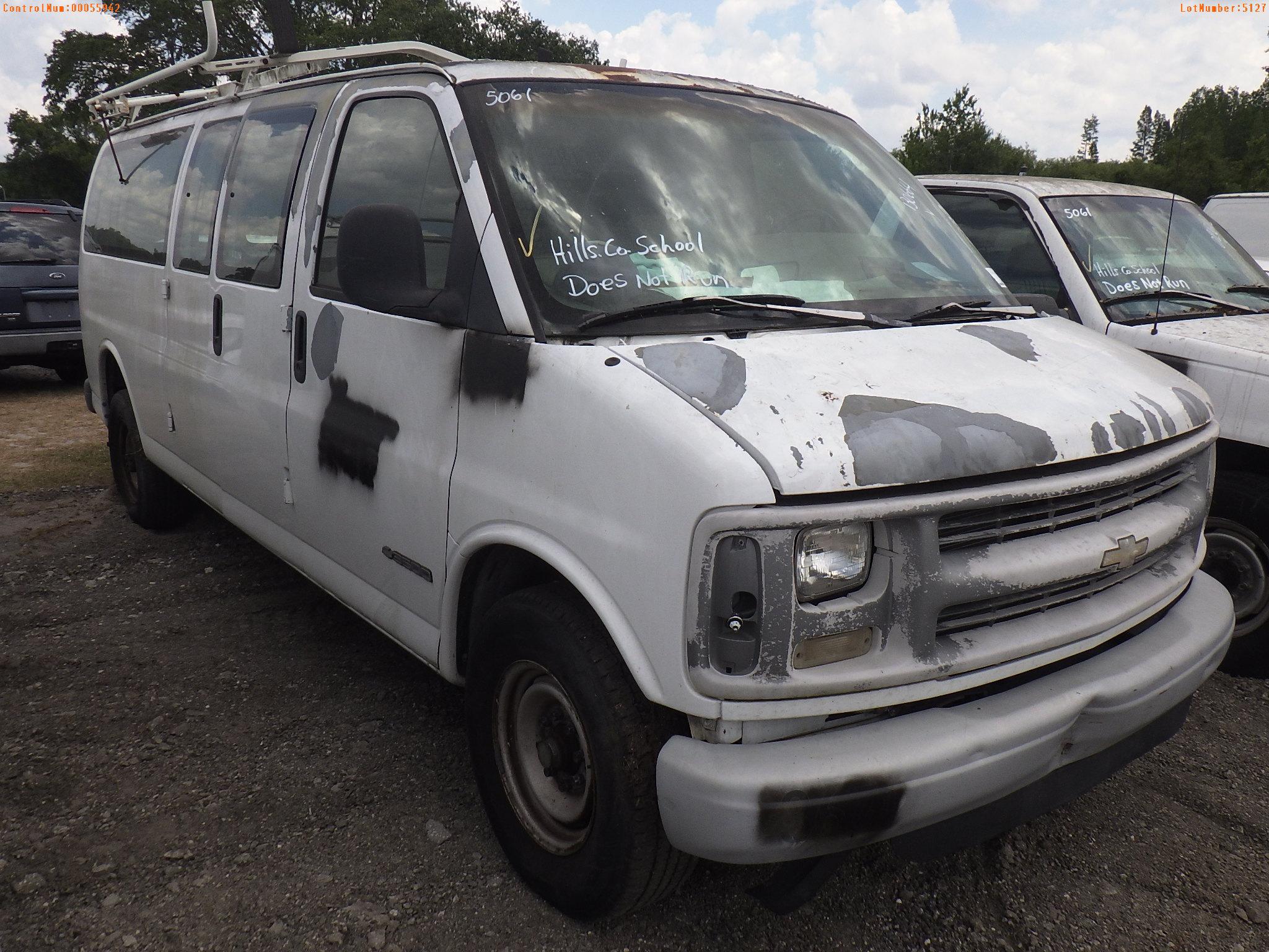 6-05127 (Trucks-Van Cargo)  Seller: Gov-Hillsborough County School 1999 CHEV 350