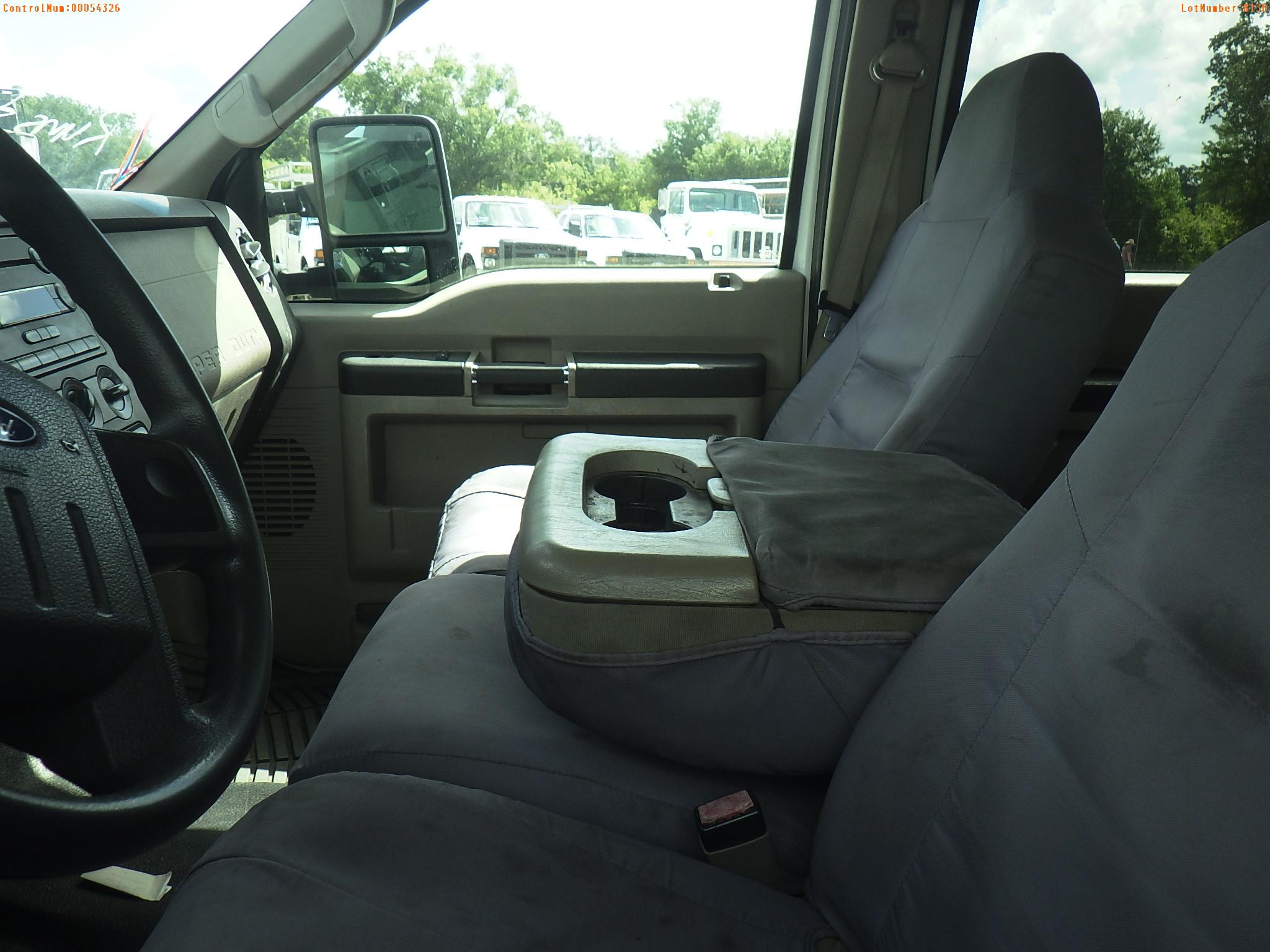 6-08130 (Trucks-Utility 4D)  Seller:Private/Dealer 2008 FORD F550