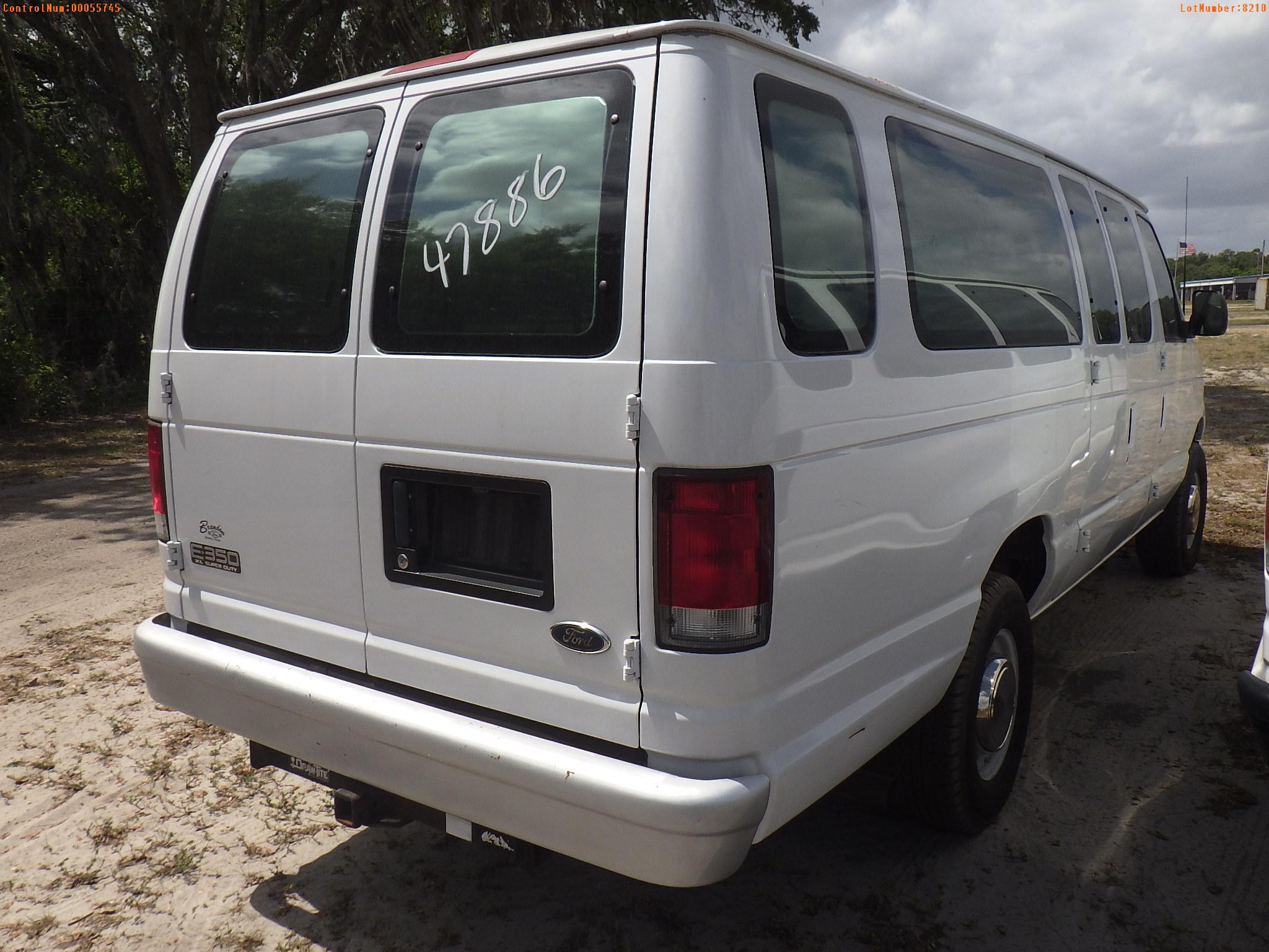 6-08210 (Cars-Van 3D)  Seller: Gov-Hillsborough County Sheriffs 2000 FORD E350