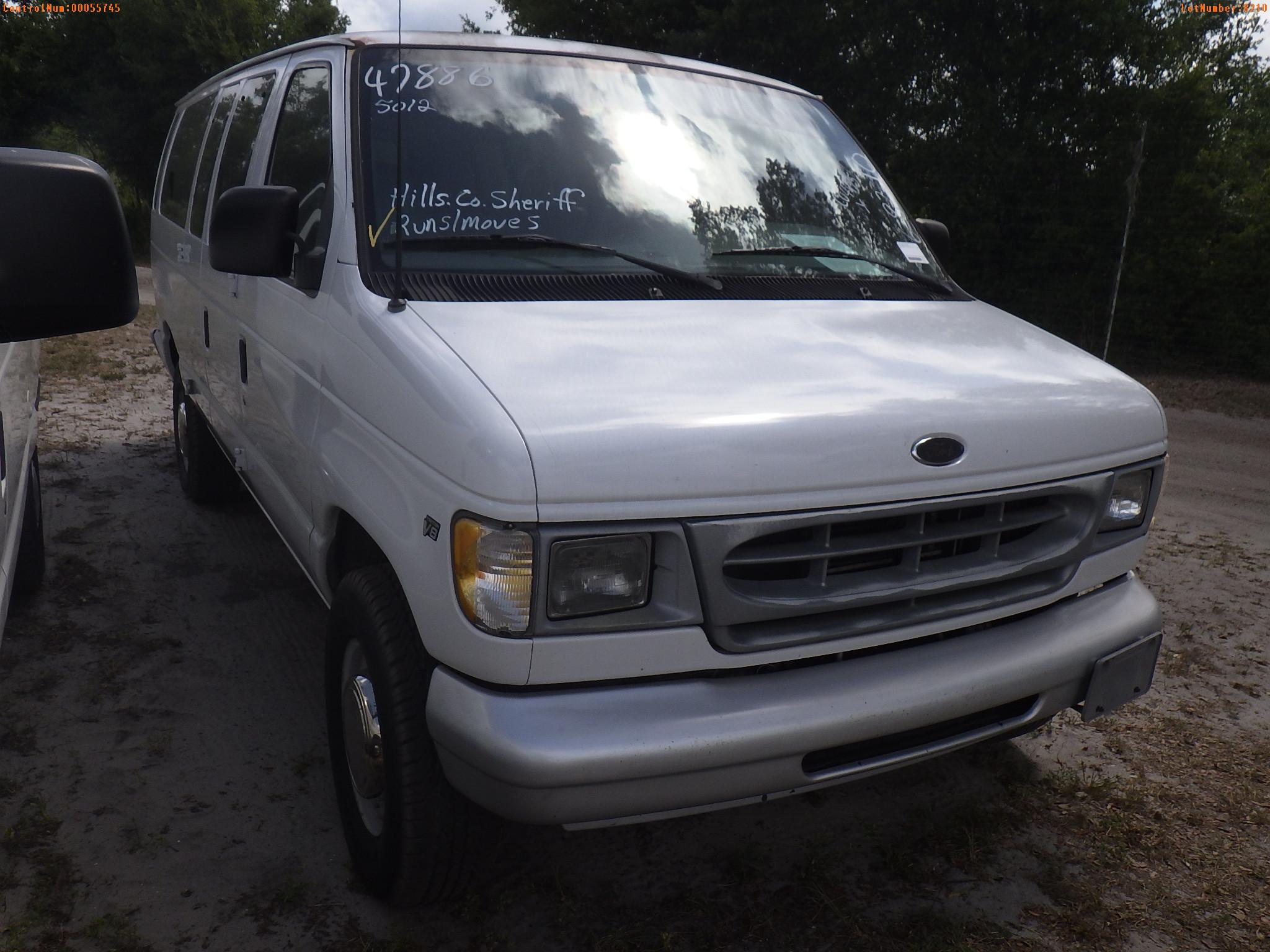 6-08210 (Cars-Van 3D)  Seller: Gov-Hillsborough County Sheriffs 2000 FORD E350