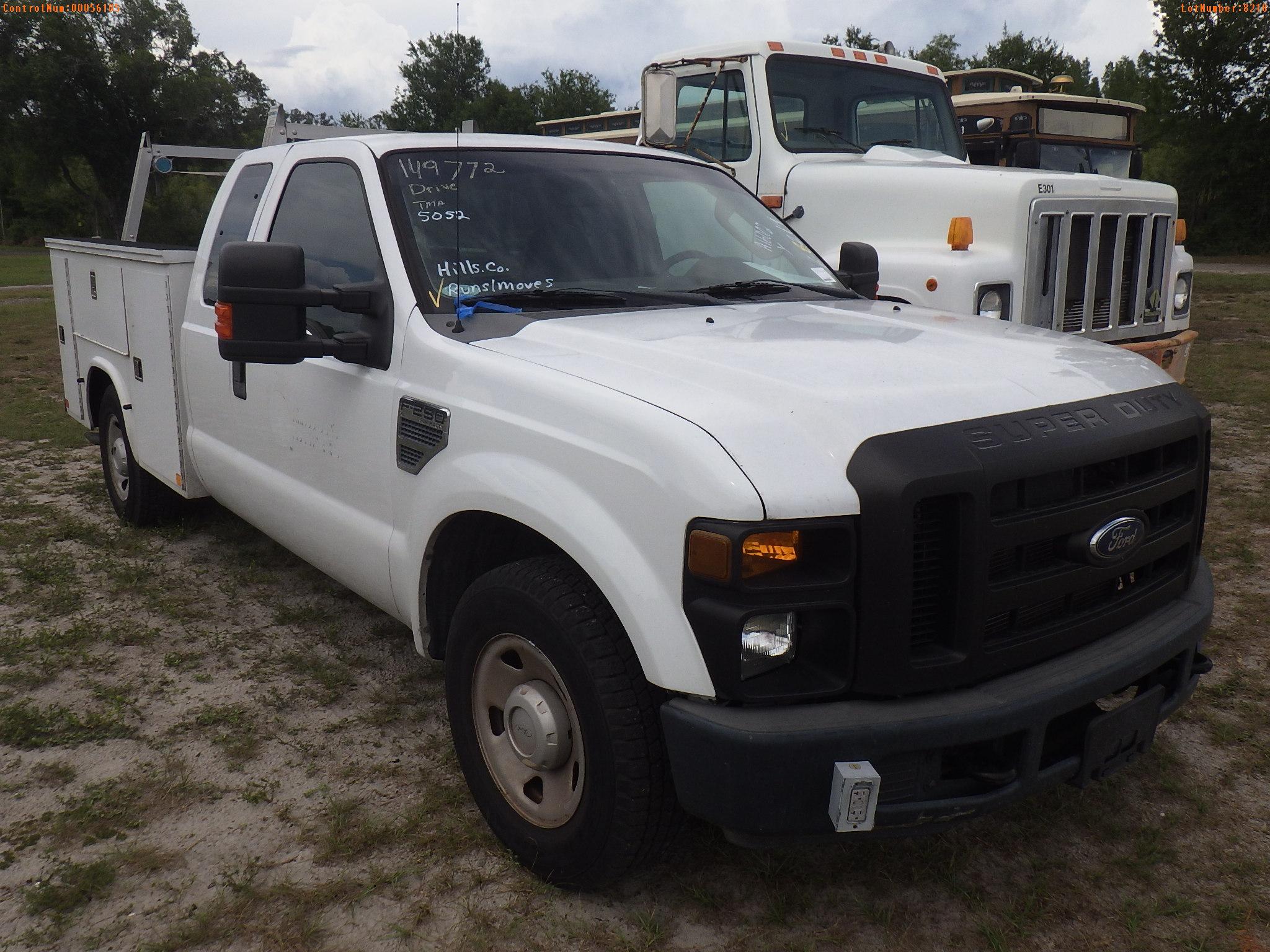 6-08219 (Trucks-Utility 2D)  Seller: Gov-Hillsborough County B.O.C.C. 2009 FORD