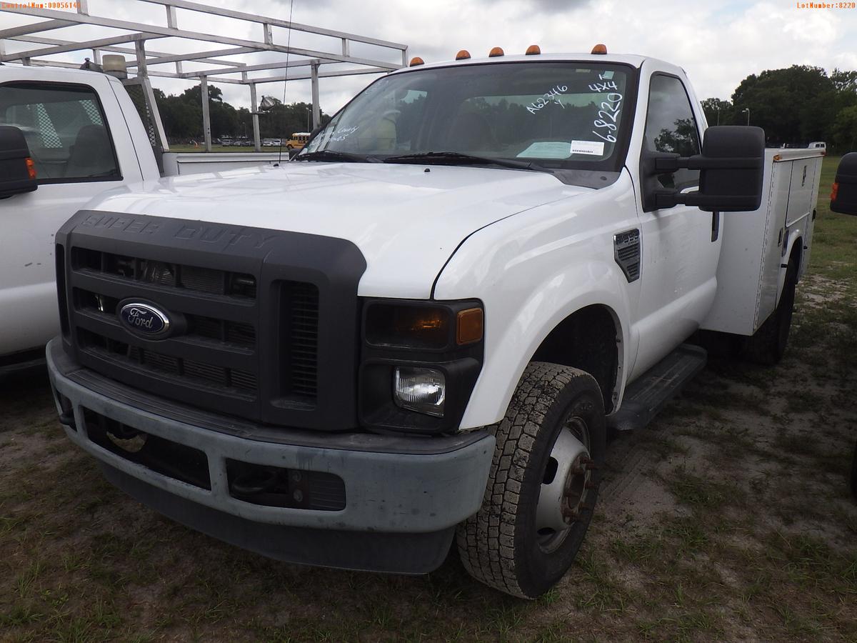 6-08220 (Trucks-Utility 2D)  Seller: Gov-Pinellas County BOCC 2009 FORD F350SD