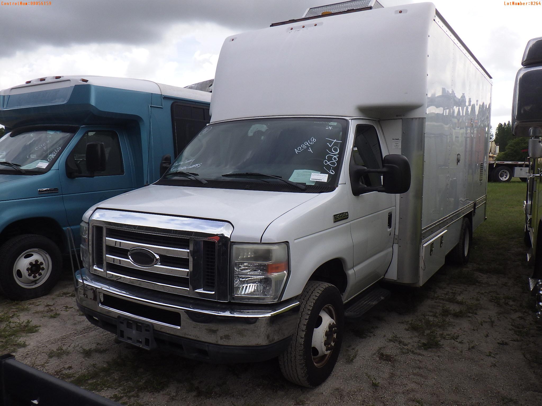 6-08264 (Trucks-Sewer)  Seller: Gov-Pinellas County BOCC 2015 FORD E450