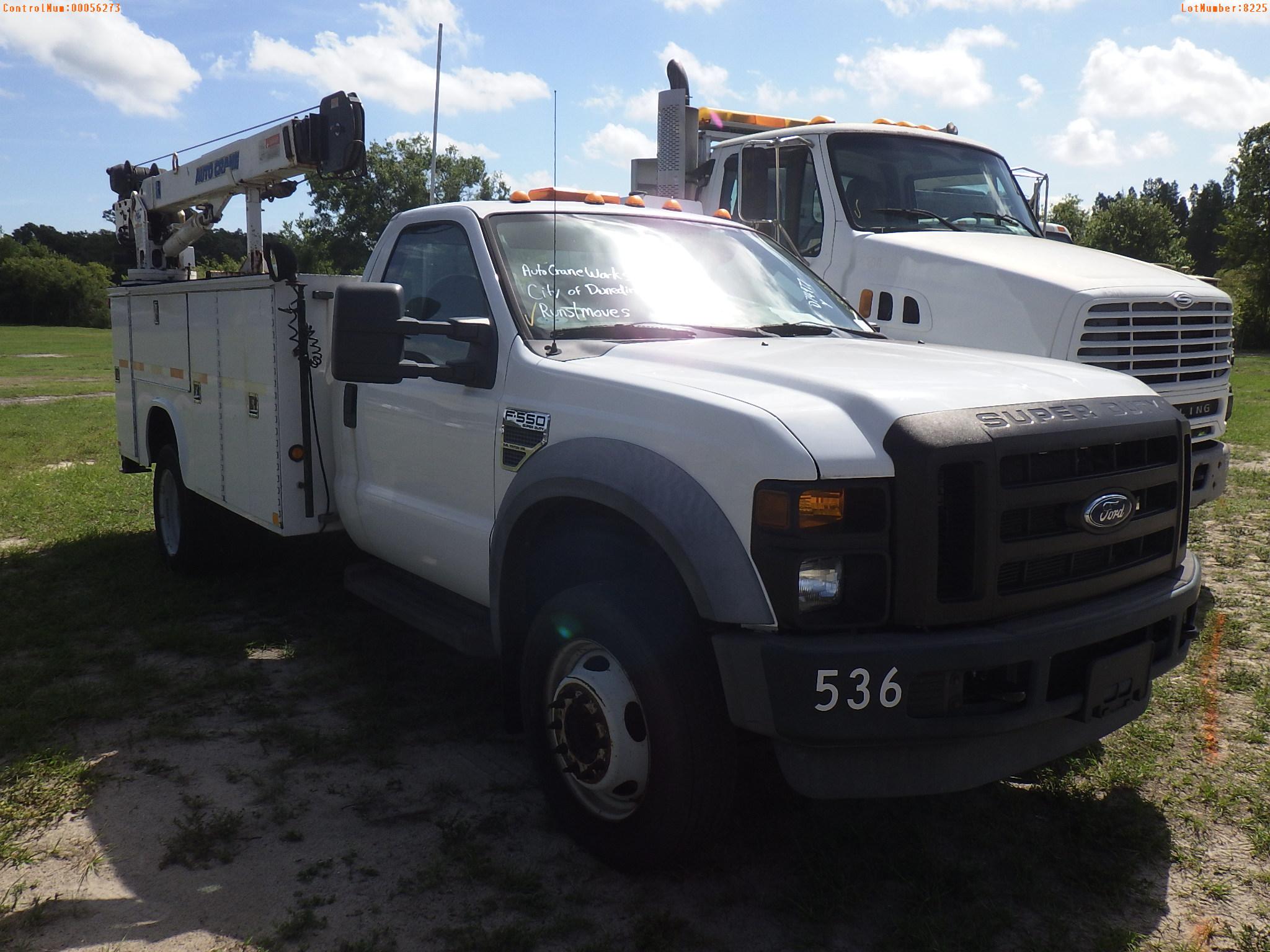 6-08225 (Trucks-Crane)  Seller: Gov-City Of Dunedin 2008 FORD F550