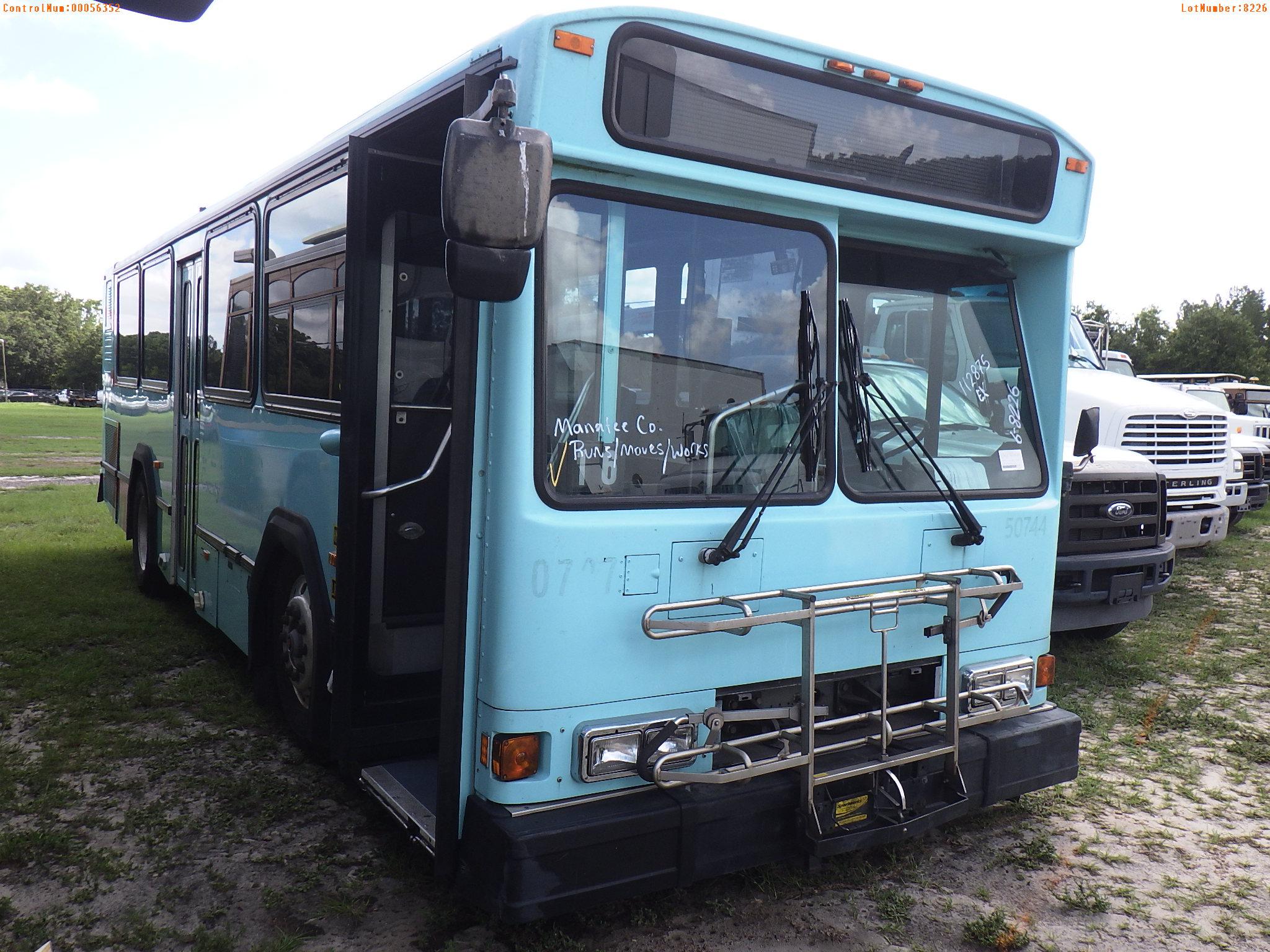 6-08226 (Trucks-Buses)  Seller: Gov-Manatee County 2007 GLLG C21A096N4