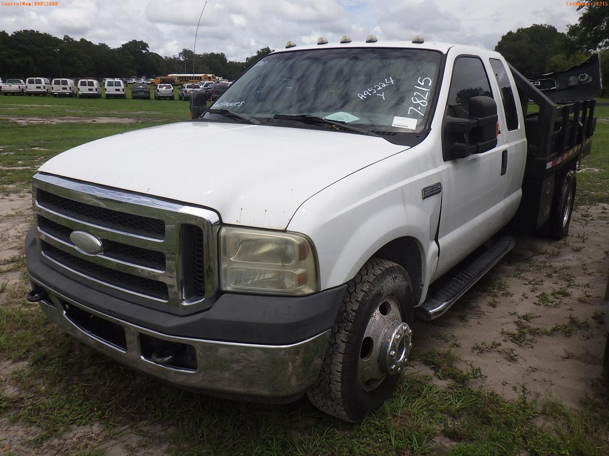 7-08215 (Trucks-Flatbed)  Seller: Florida State L.E.T.F. 2007 FORD F350