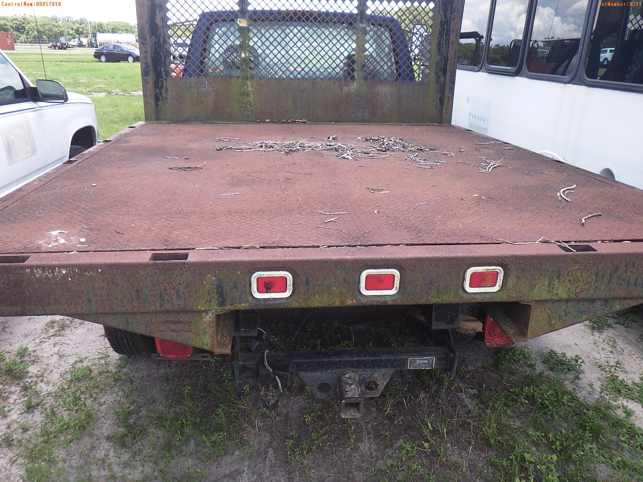 8-08211 (Trucks-Flatbed)  Seller: Gov-Hillsborough County School 1994 FORD F350