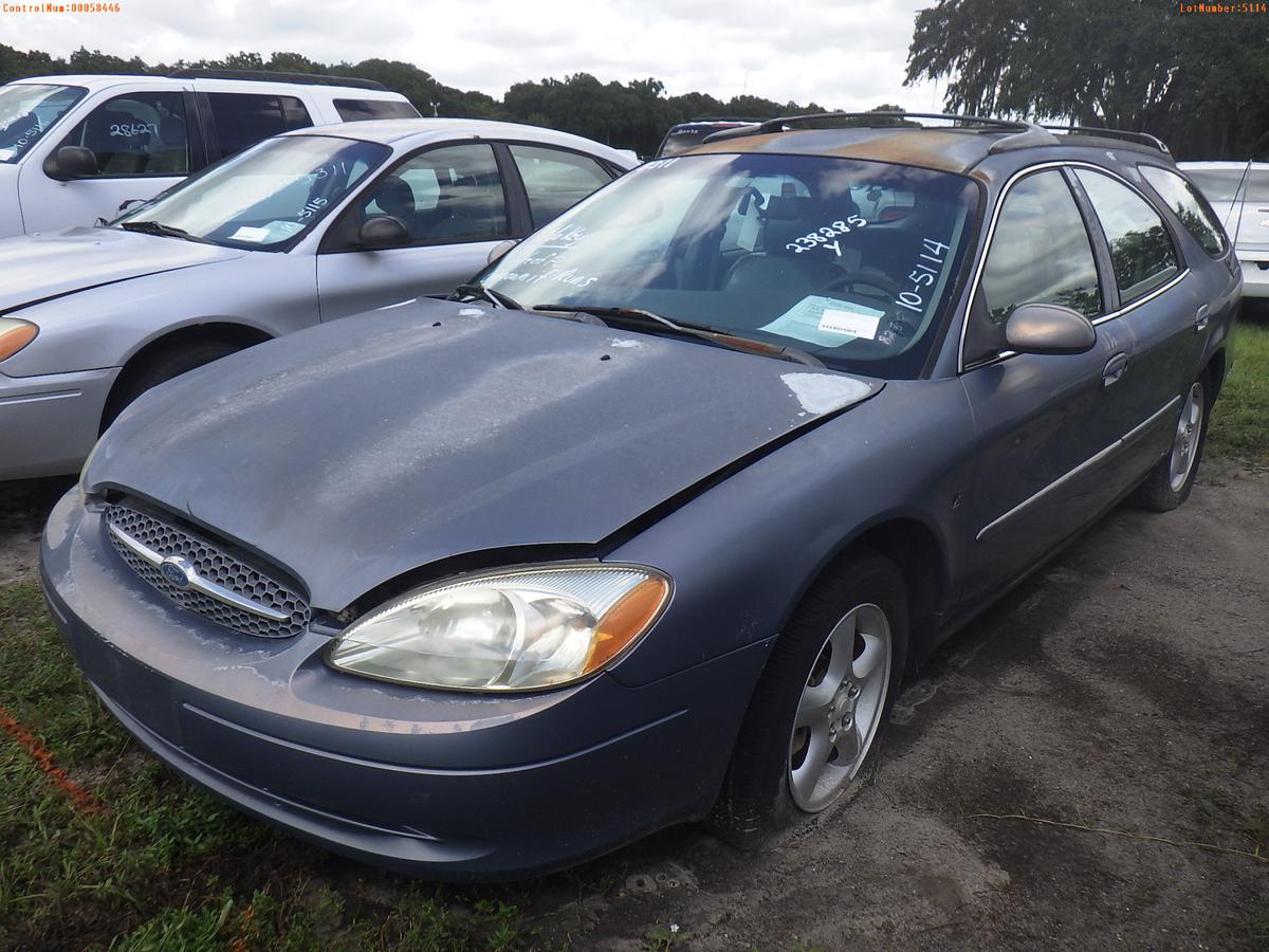 10-05114 (Cars-Sedan 4D)  Seller: Florida State C&F-D.C.F. 2001 FORD TAURUS