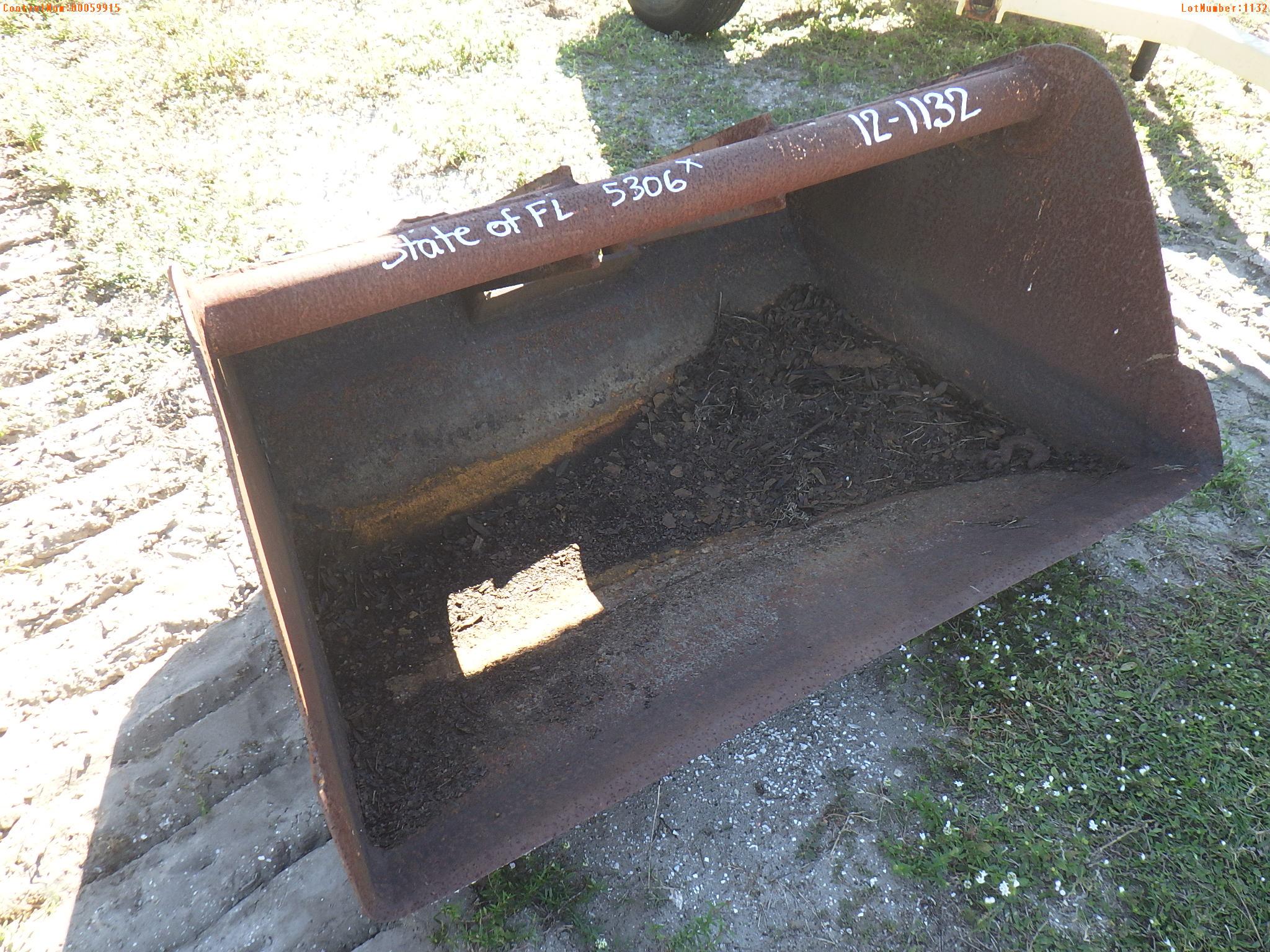 12-01132 (Equip.-Implement misc.)  Seller: Florida State D.O.T. GRADALL EXCAVATO