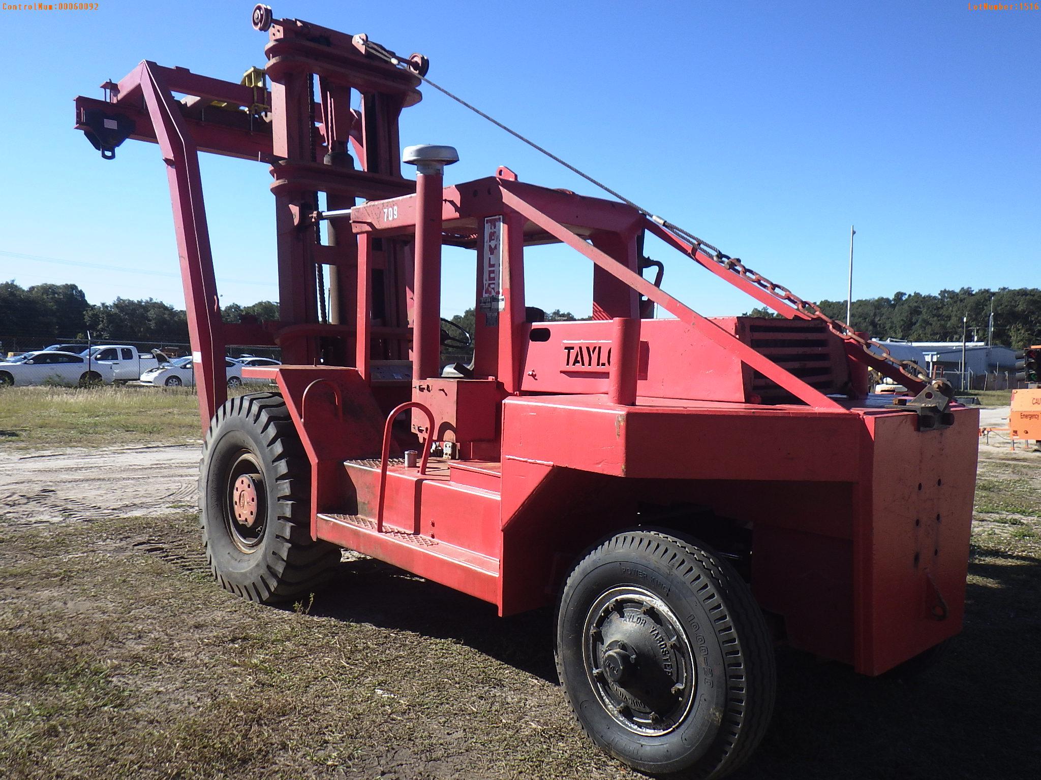 12-01172 (Equip.-Fork lift)  Seller: Florida State D.O.T. TAYLOR Y-22-BWO FORK L