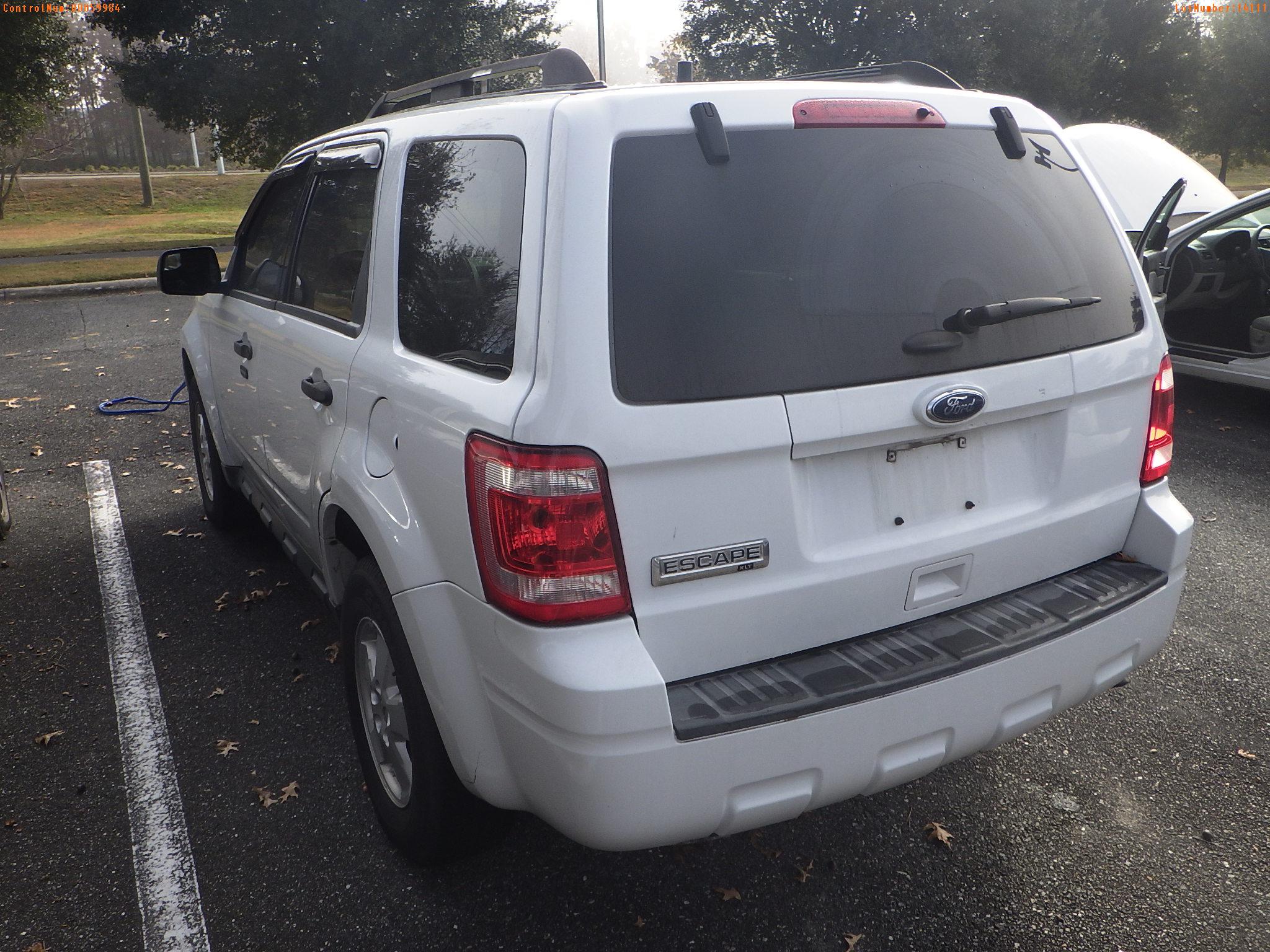 12-14111 (Cars-SUV 4D)  Seller: Florida State D.M.S. 2011 FORD ESCAPE