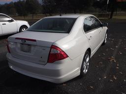 12-14112 (Cars-Sedan 4D)  Seller: Florida State A.T.T. 2012 FORD FUSION