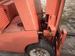 2-01144 (Equip.-Fork lift)  Seller:Private/Dealer YALE G82C-030-HFS-083 CUSHION