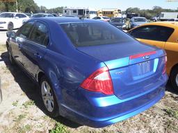 2-06113 (Cars-Sedan 4D)  Seller: Gov-Orange County Sheriffs Office 2012 FORD FUS