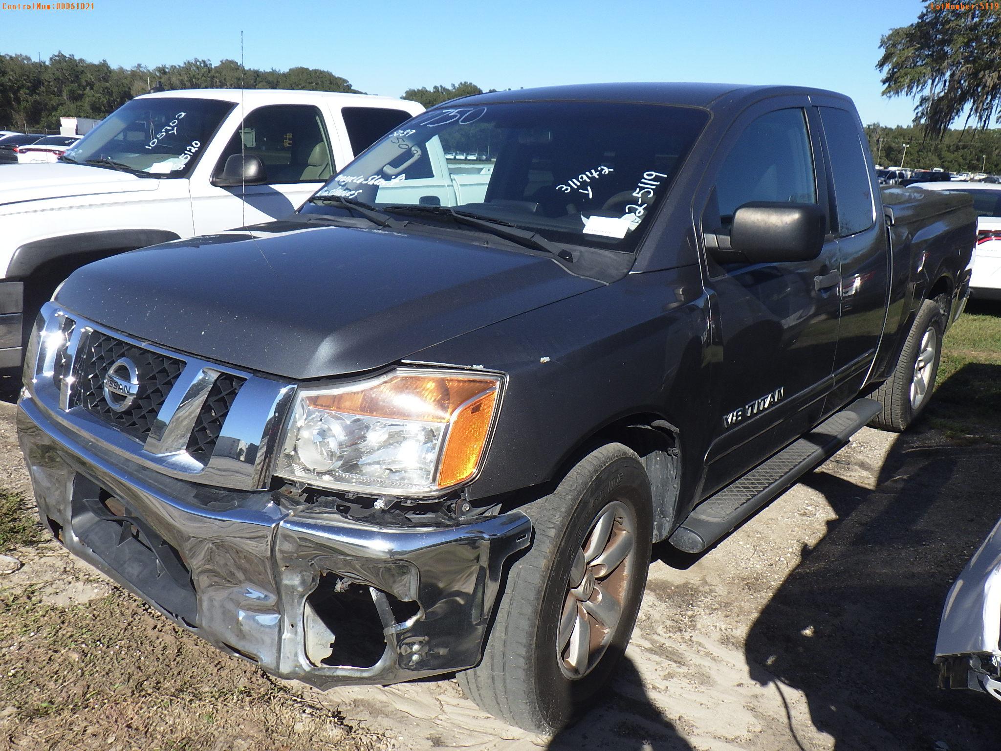 2-05119 (Trucks-Pickup 2D)  Seller: Gov-Orange County Sheriffs Office 2013 NISS