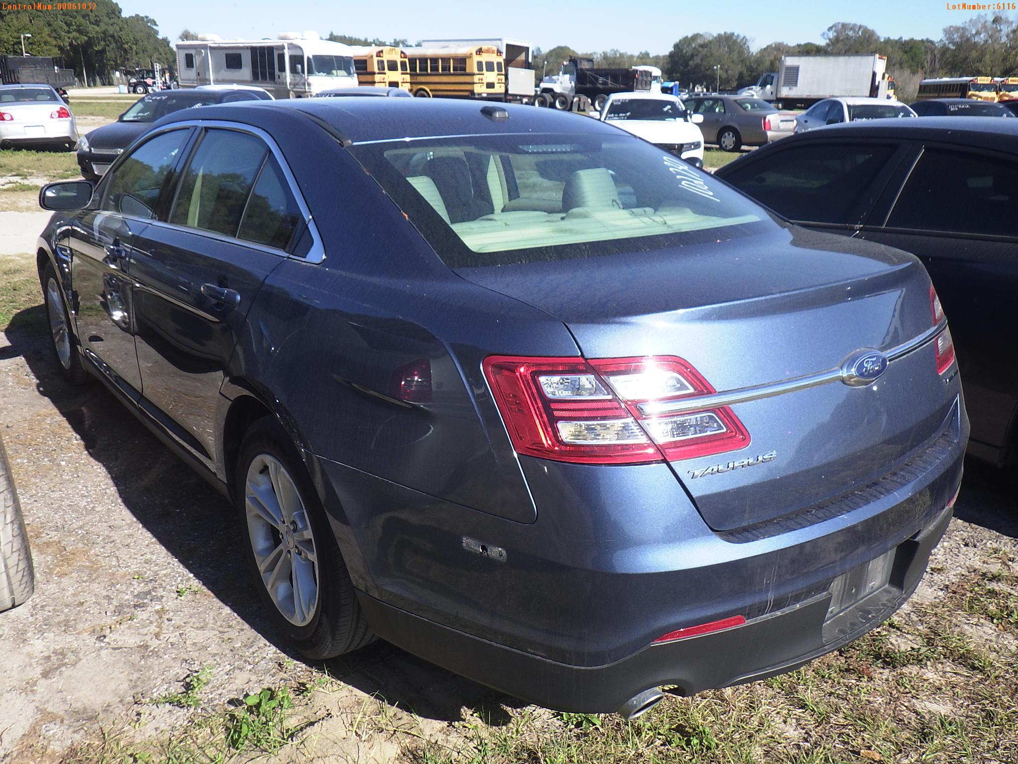 2-06116 (Cars-Sedan 4D)  Seller: Gov-Hillsborough County Sheriffs 2018 FORD TAUR