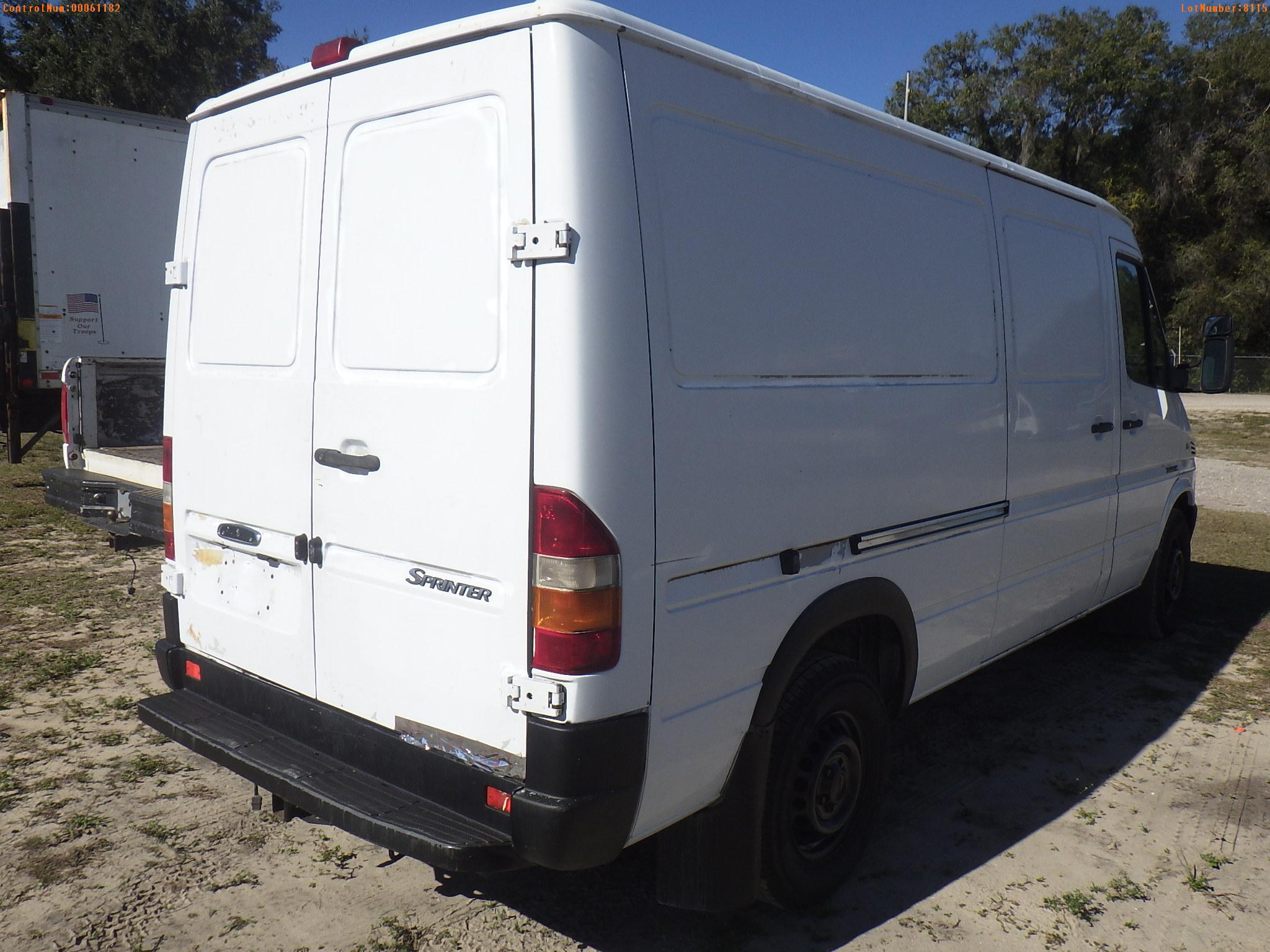 2-08115 (Trucks-Van Cargo)  Seller:Private/Dealer 2006 FRHT SPRINTER