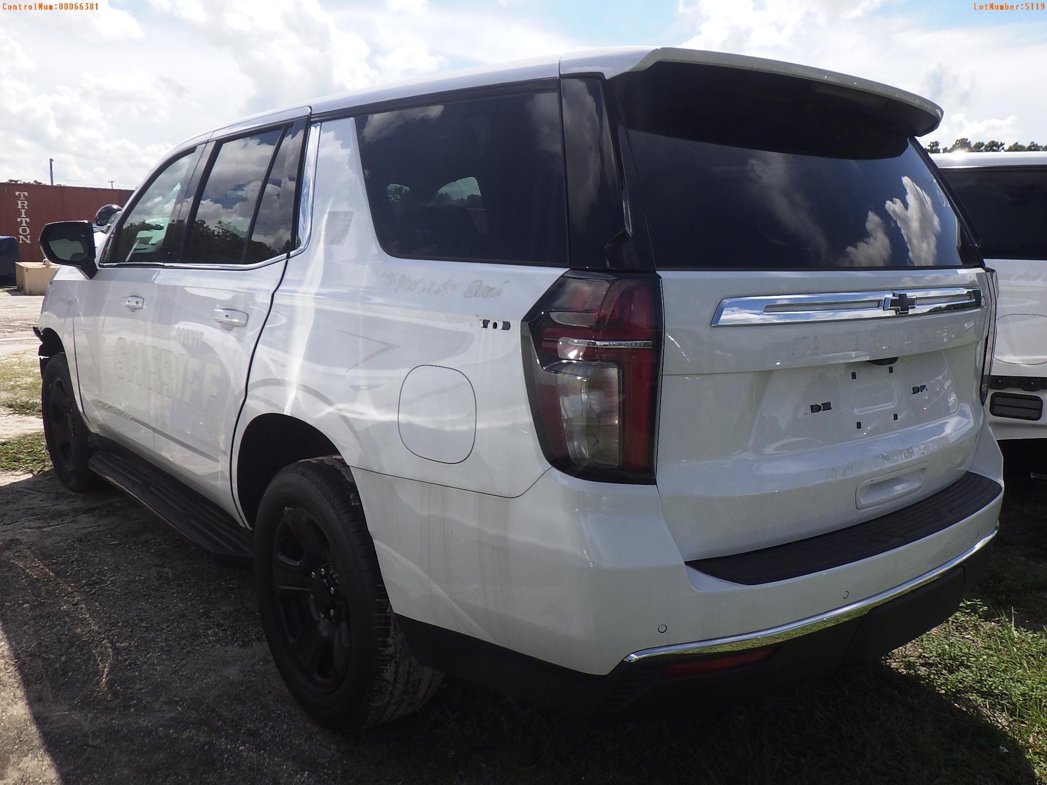 10-05119 (Cars-SUV 4D)  Seller: Gov-Hillsborough County Sheriffs 2022 CHEV TAHOE
