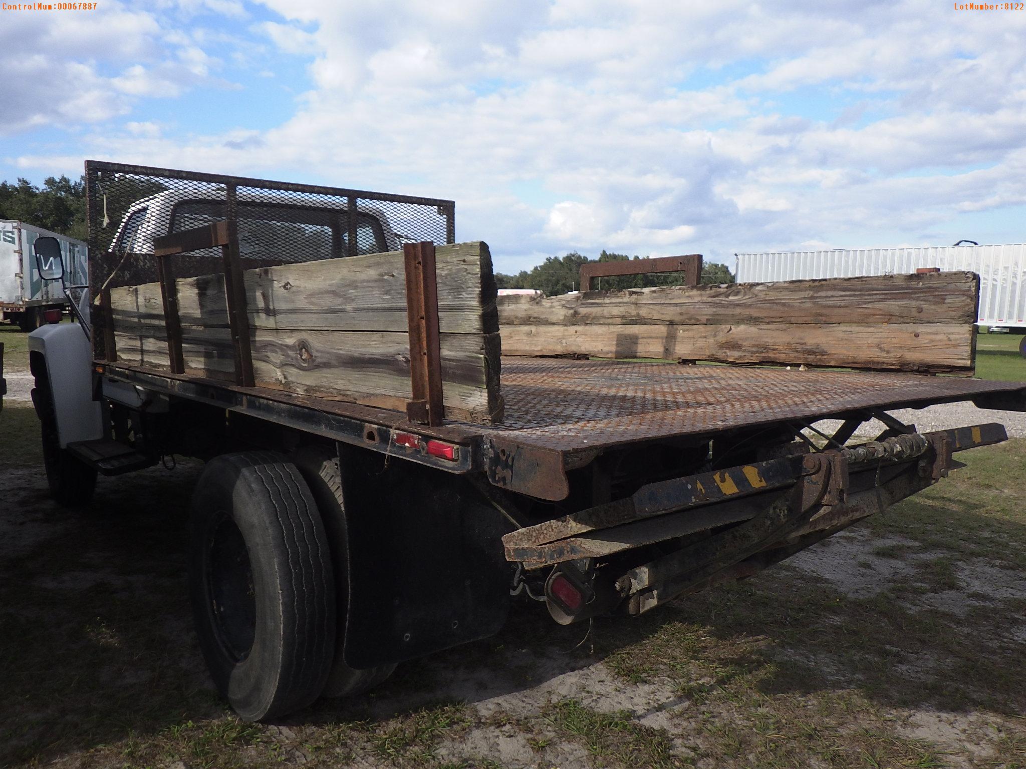 12-08122 (Trucks-Dump)  Seller:Private/Dealer 1984 FORD F7000