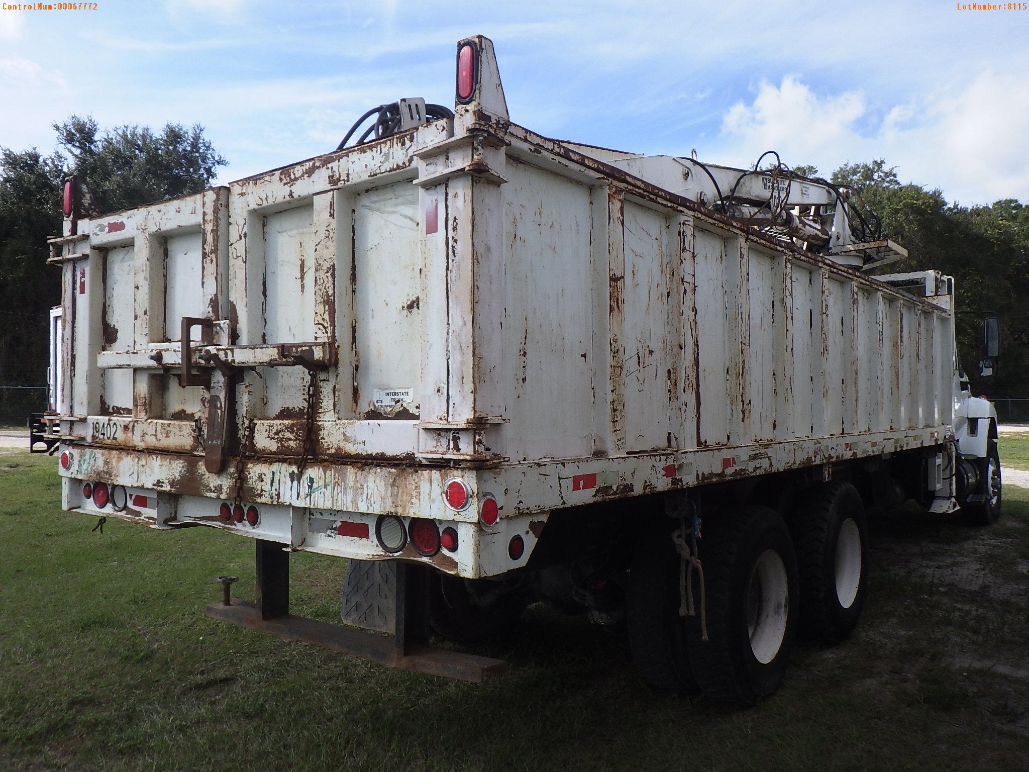 1-08110 (Trucks-Dump)  Seller:Private/Dealer 2009 INTL 7400