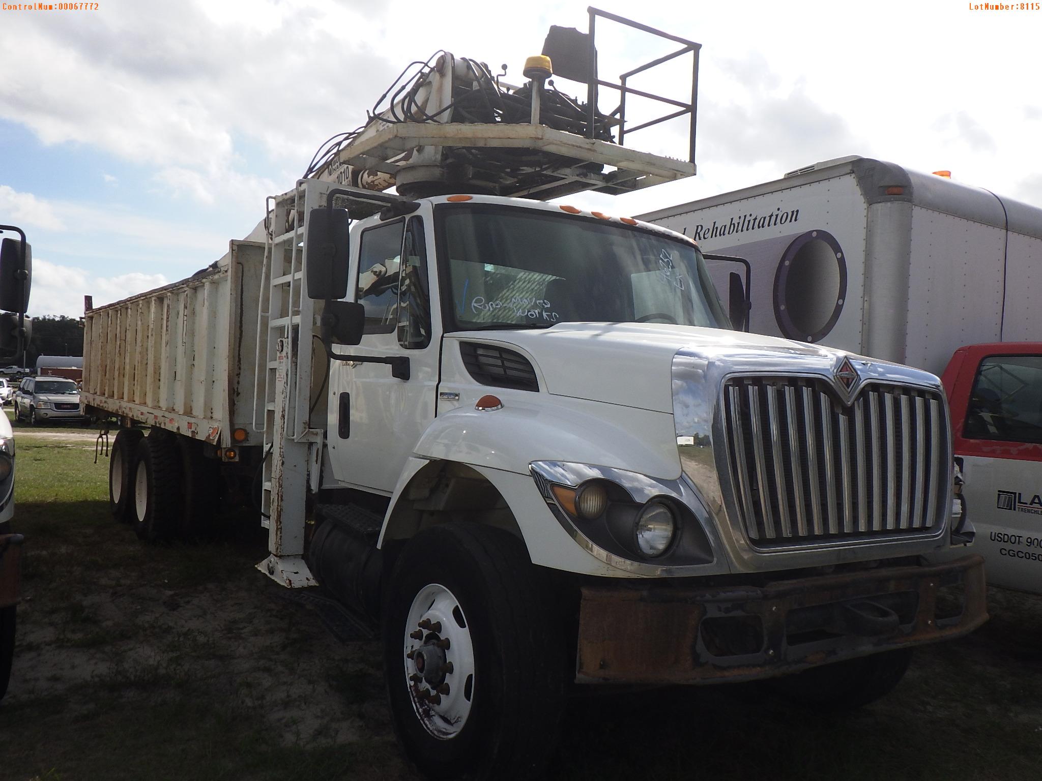 1-08110 (Trucks-Dump)  Seller:Private/Dealer 2009 INTL 7400