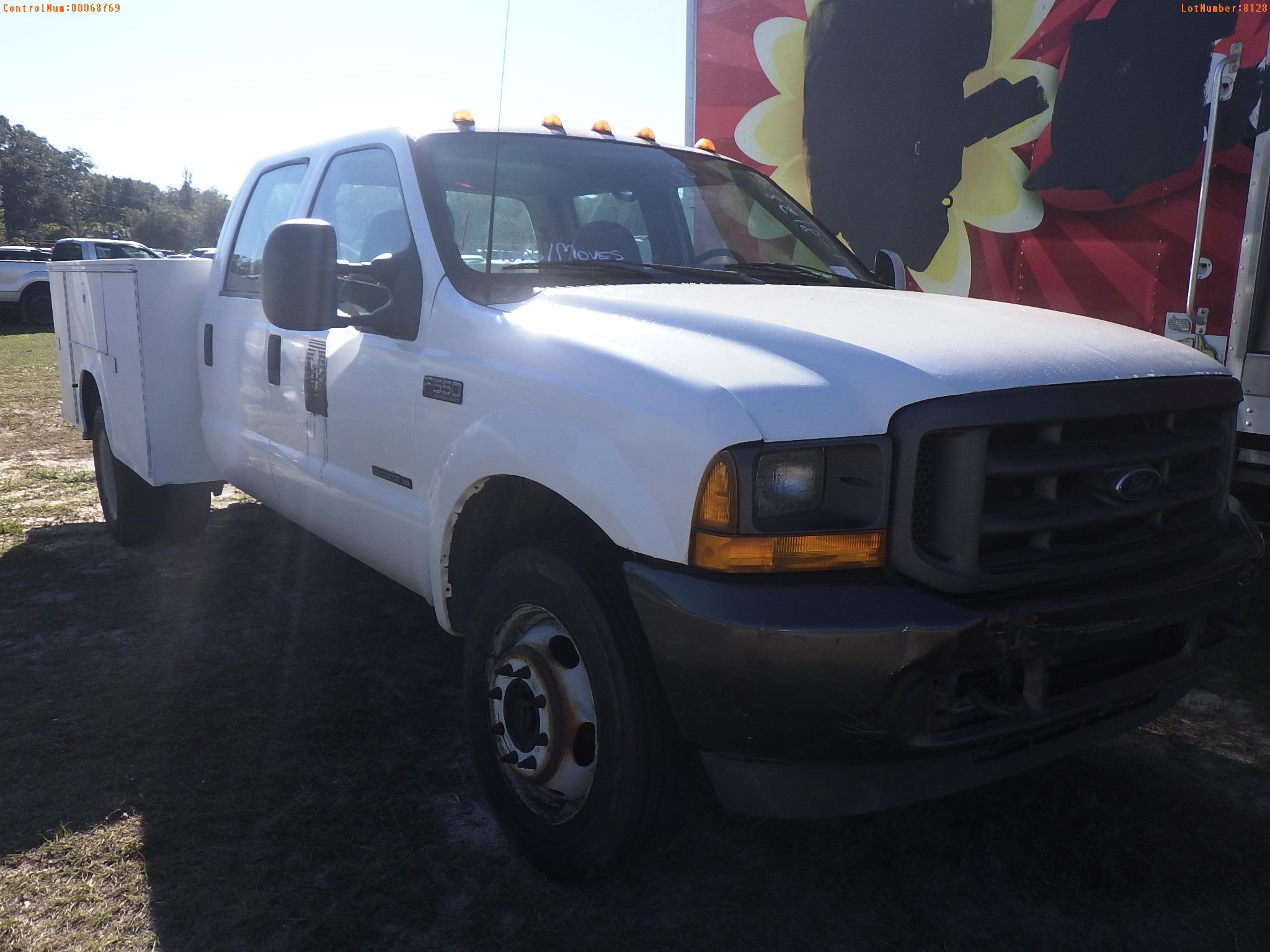 1-08128 (Trucks-Utility 4D)  Seller:Private/Dealer 2001 FORD F550