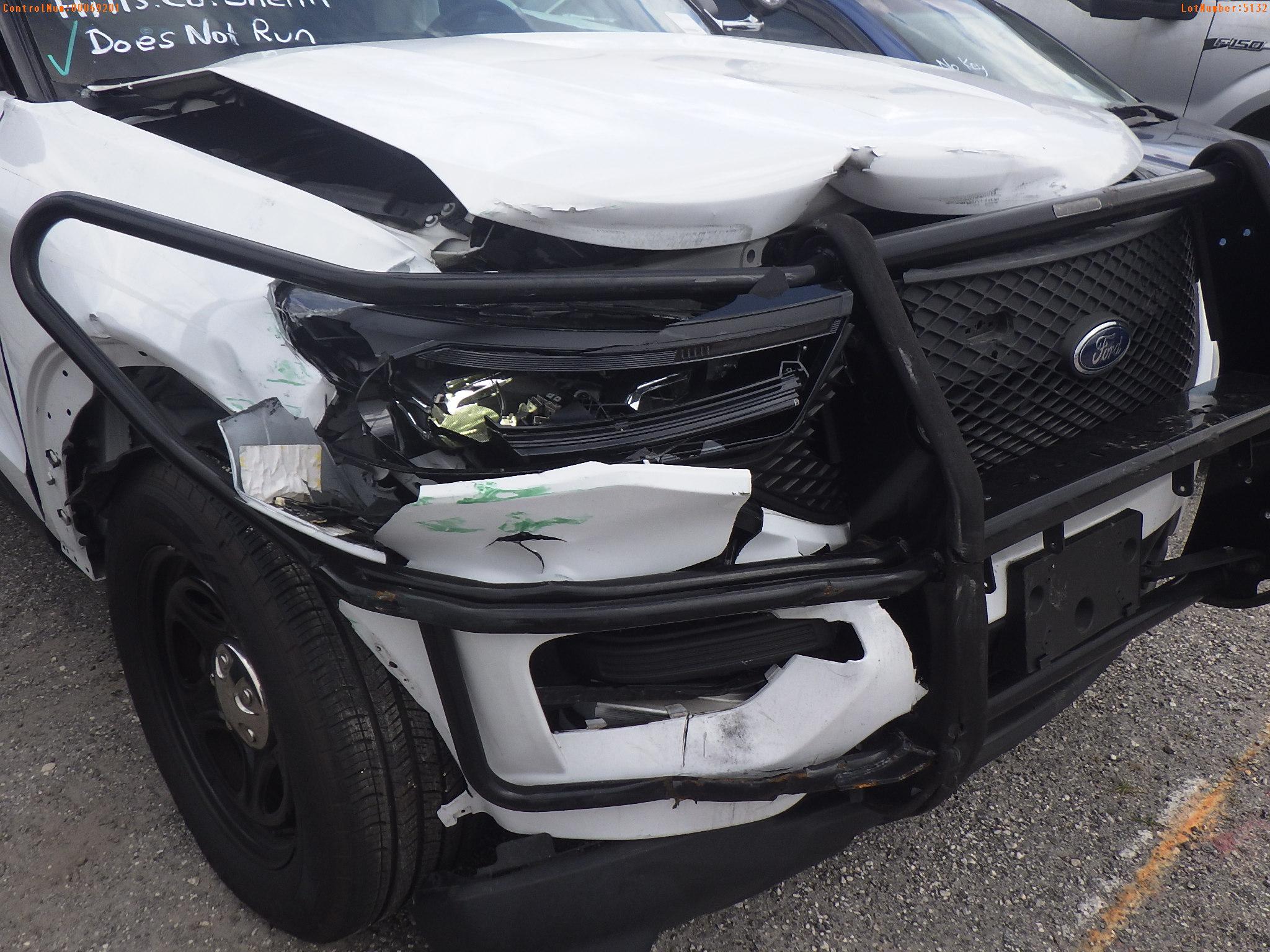 2-05132 (Cars-SUV 4D)  Seller: Gov-Hillsborough County Sheriffs 2020 FORD EXPLOR